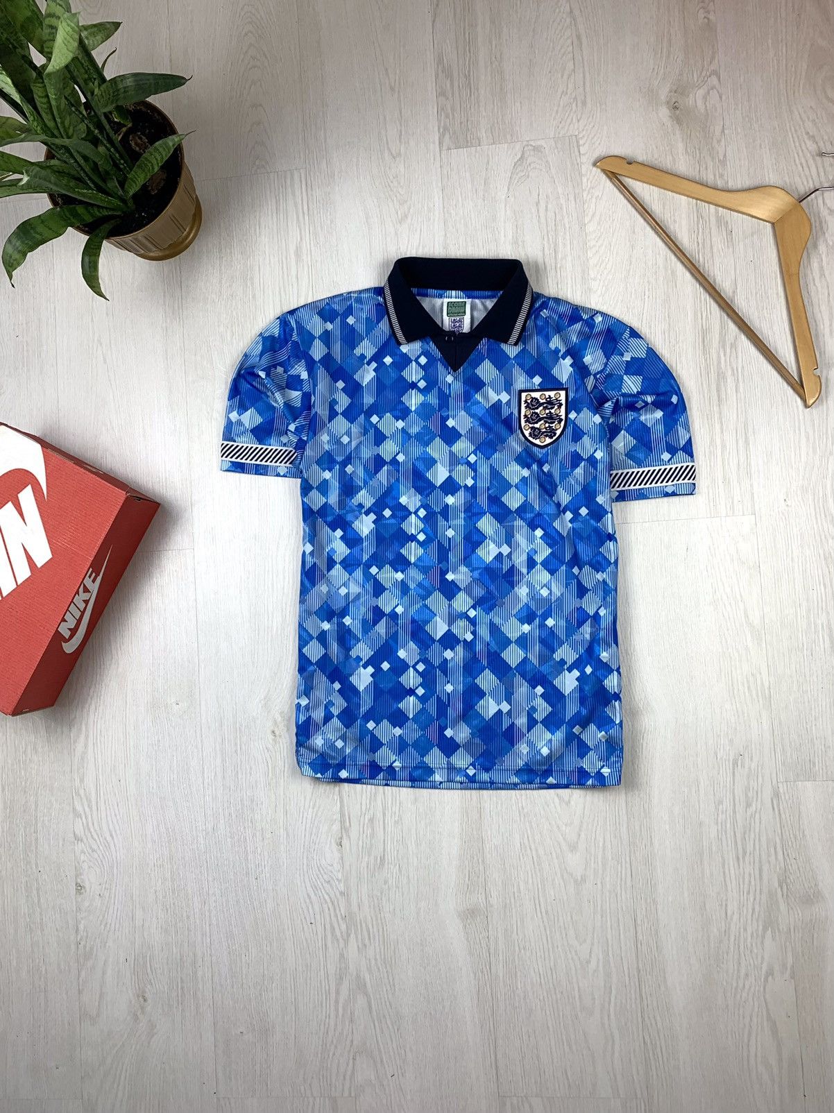 Other Score Draw England 1990-1992 Third Football Jersey Size S Size US S / EU 44-46 / 1 - 1 Thumbnail