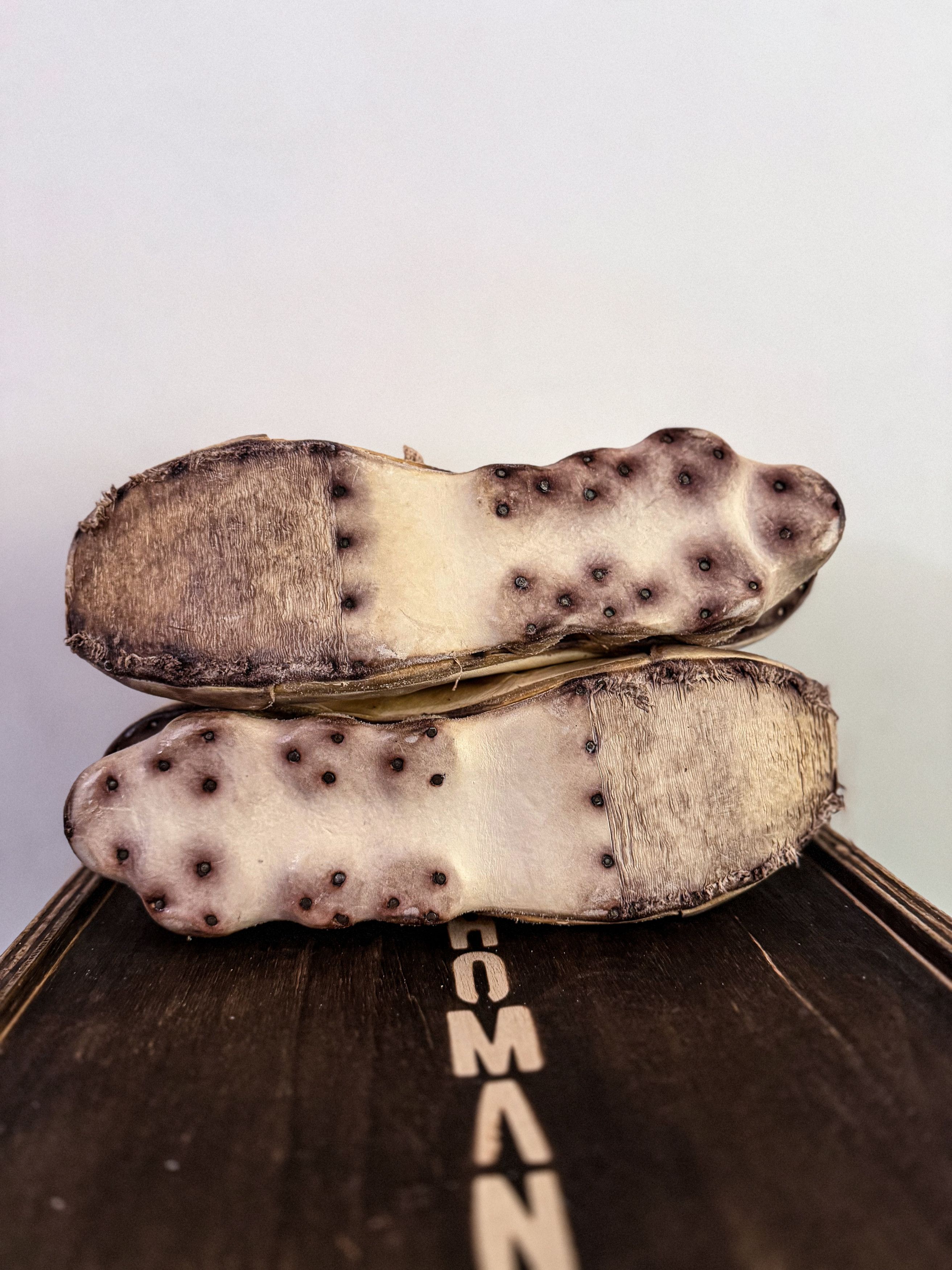Nihomano Sculpted Handmade Natural Leather Sneakers Size US 9 / EU 42 - 8 Thumbnail