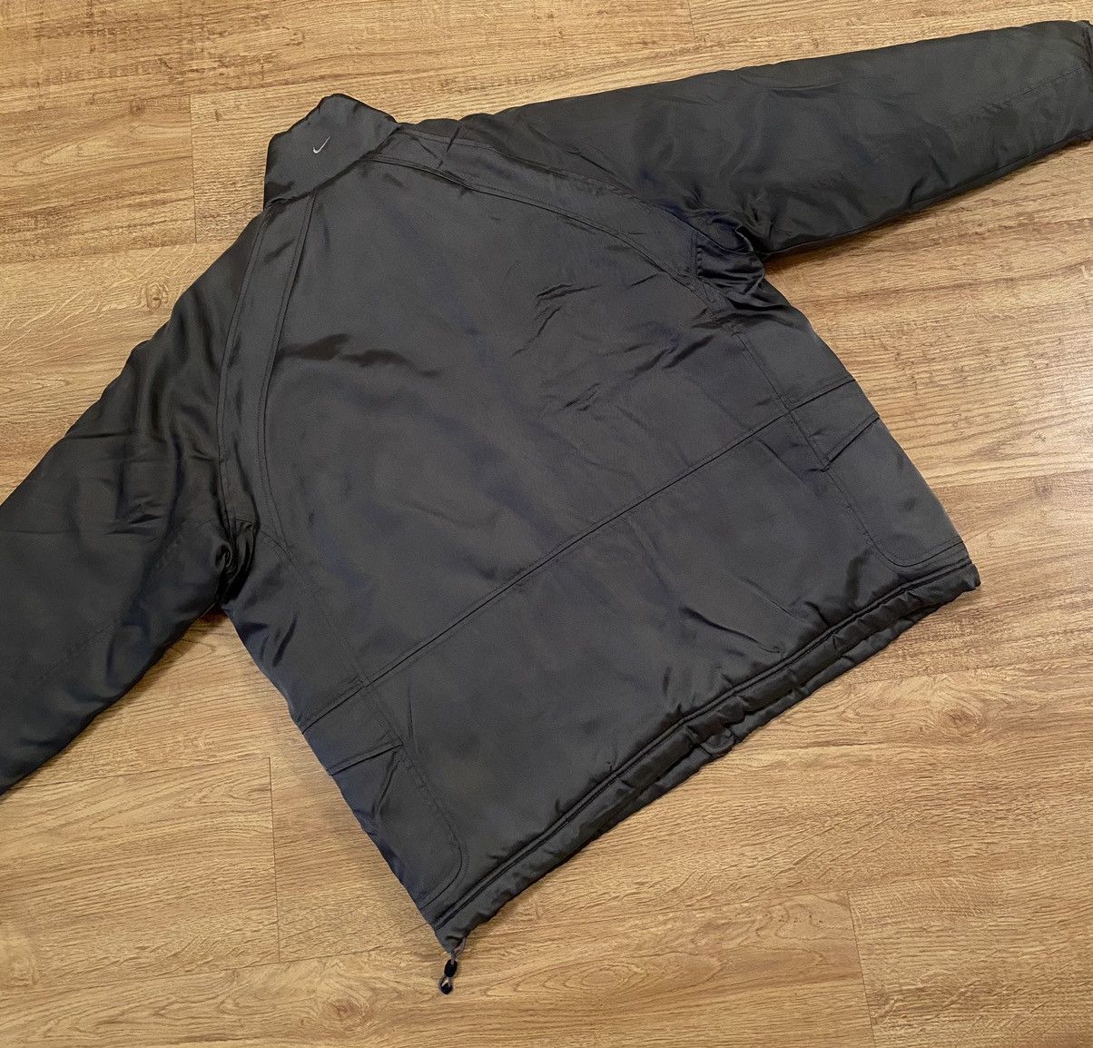 Nike Nike AirMax Metallic Silver Winter Jacket x Vintage x Rare Size US L / EU 52-54 / 3 - 6 Thumbnail