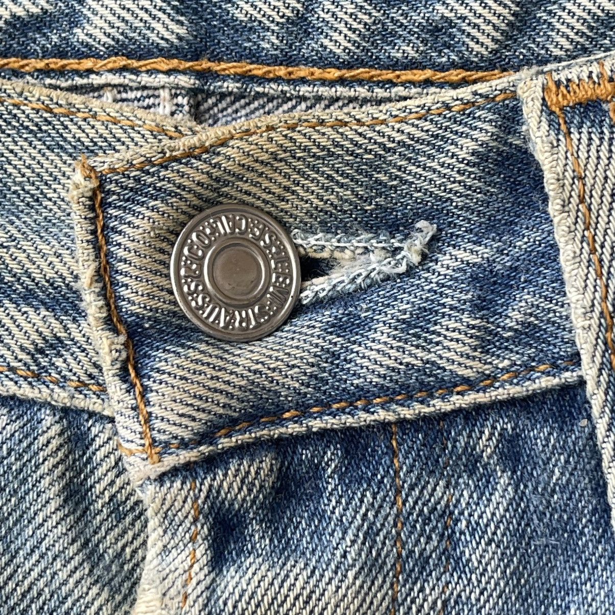 Levi's Vintage 90s Levi's 501xx Denim Jeans Thrashed Distressed Size US 33 - 8 Thumbnail