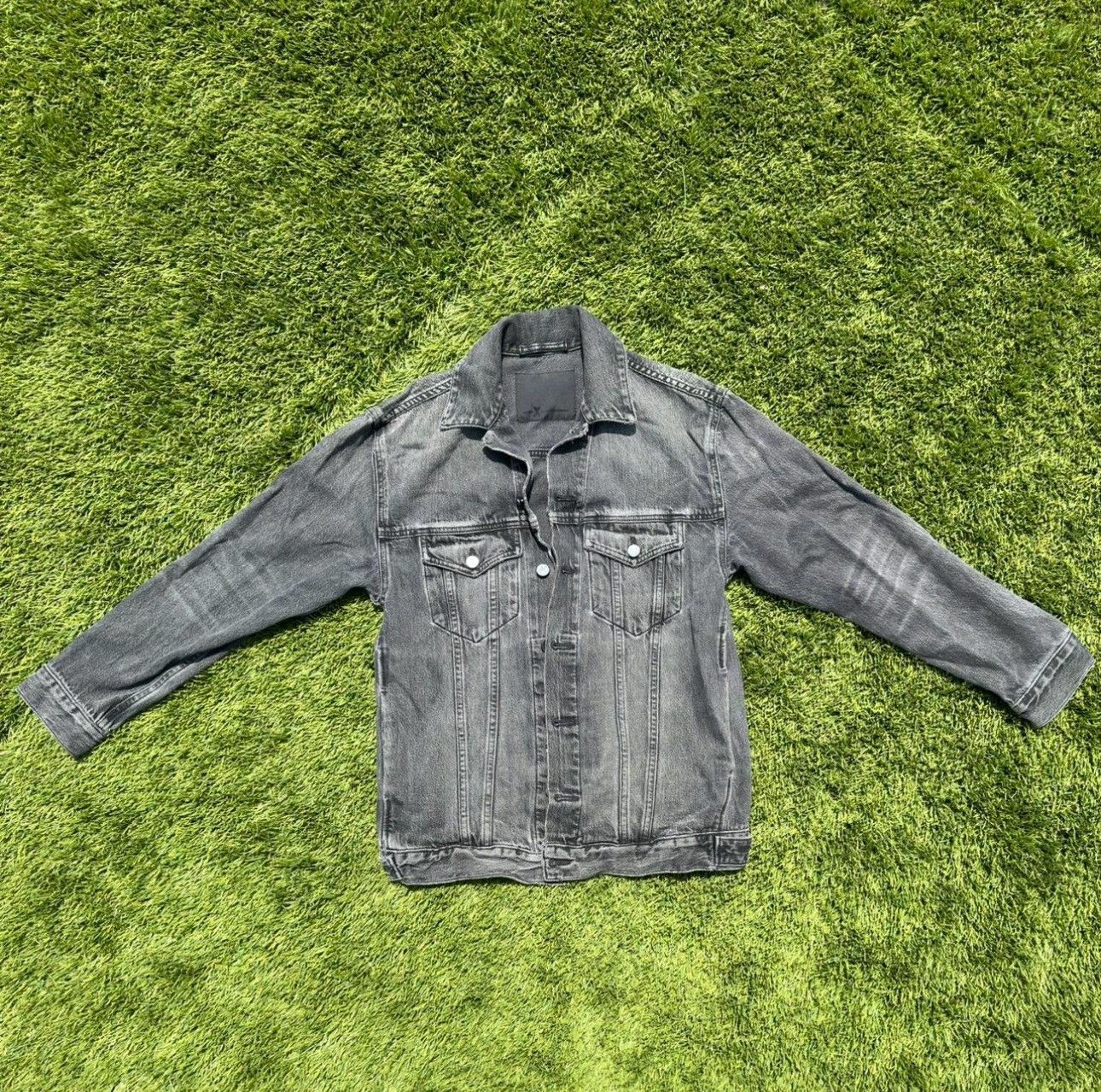 Alexander Wang Alexander Wang - Type III Denim Jacket (Black) Size XS / US 0-2 / IT 36-38 - 1 Thumbnail