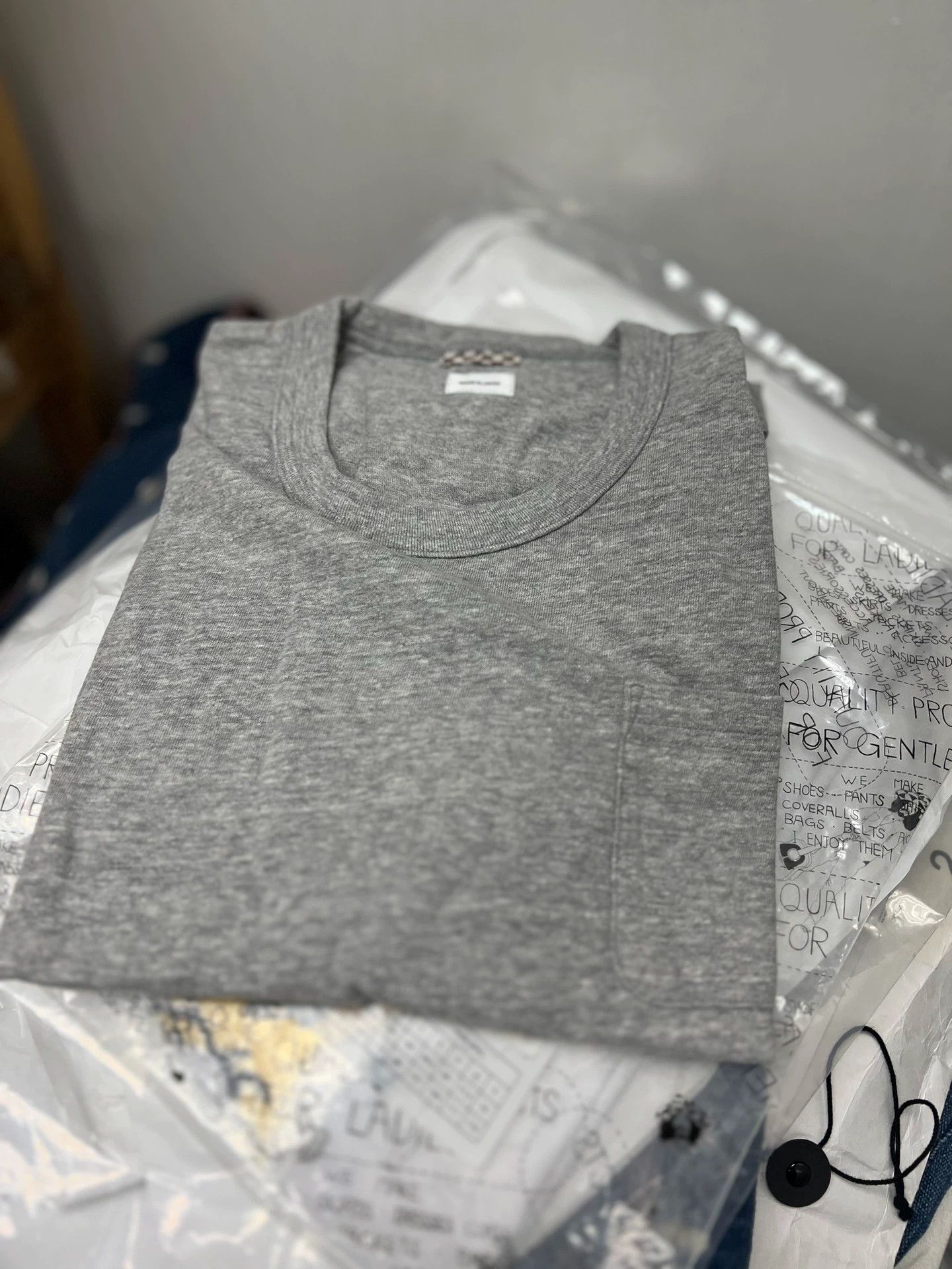 Visvim Visvim Jumbo Tee Pocket Tenugui Cotton Size US S / EU 44-46 / 1 - 4 Thumbnail