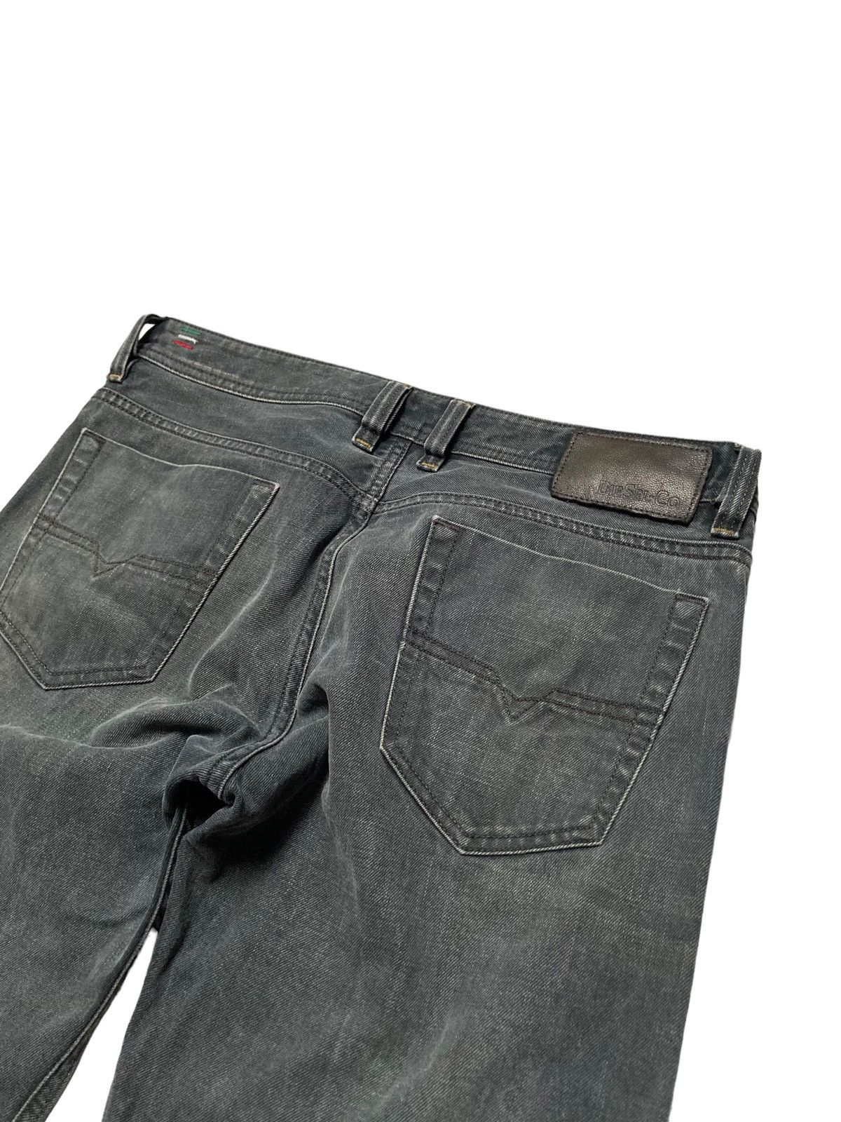 Diesel × Japanese Brand Vintage y2k Diesel Jeans Denim Distressed Faded Washed Size US 33 - 9 Thumbnail