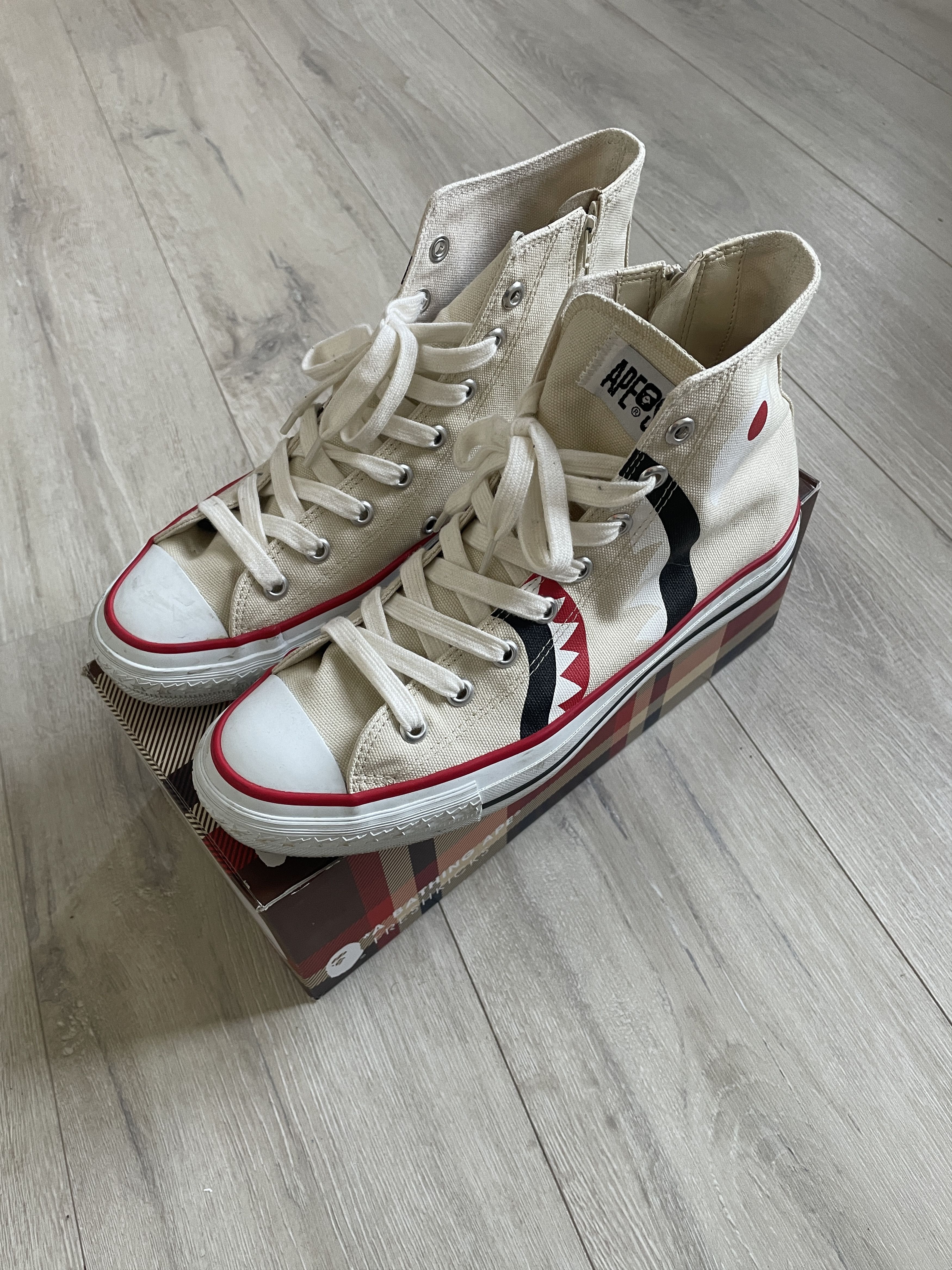 Bape Bape 2008 shark print Ape Sta sneakers Size US 9 / EU 42 - 18 Thumbnail
