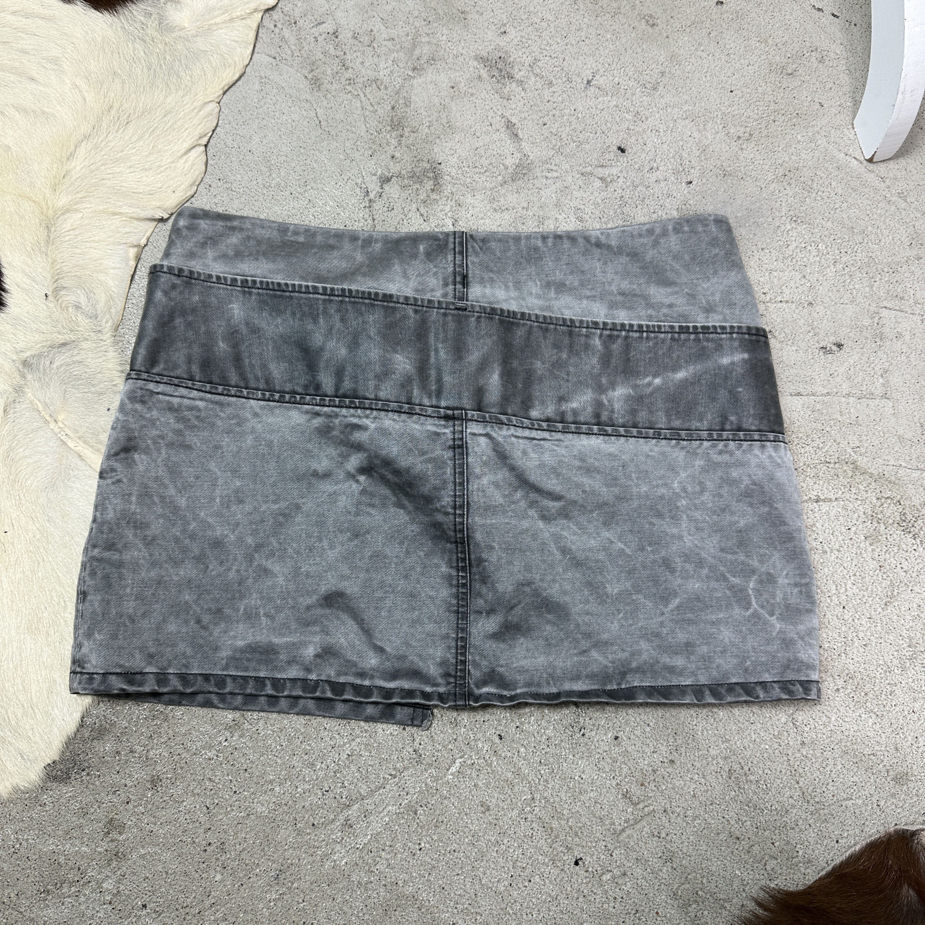 Diesel Vintage Avant Garde Grunge Diesel Mini Belt Skirt 00s Size 26" / US 2 / IT 38 - 5 Thumbnail