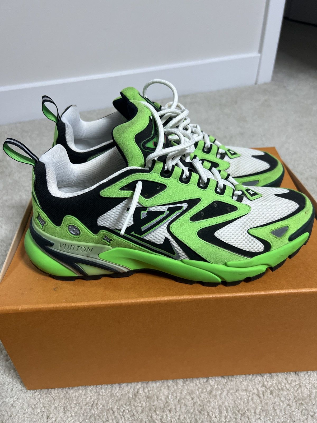 Louis Vuitton Louis Vuitton Runner Tatic Size US 9 / EU 42 - 4 Thumbnail