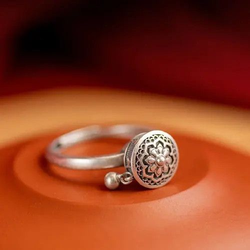 Other Retro Rotatable Lotus Ring Size ONE SIZE - 1 Thumbnail