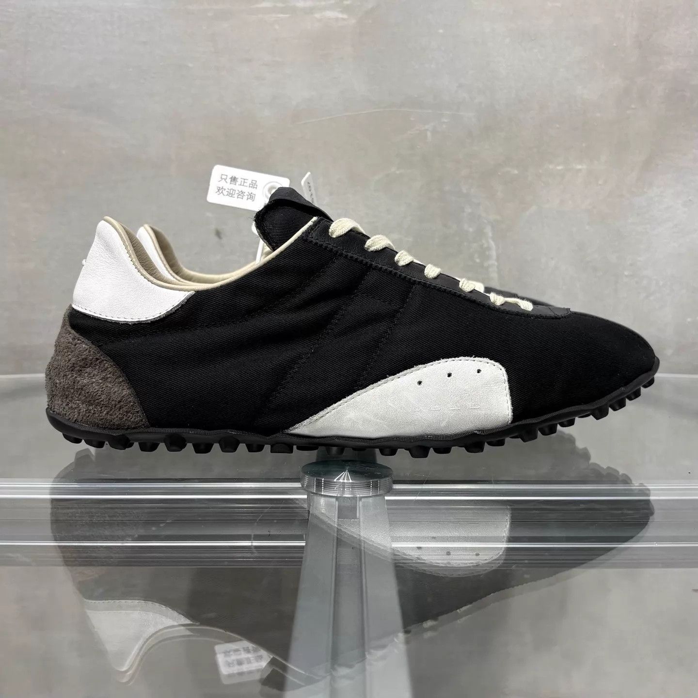 Maison Margiela Maison Margiela Decon Sneaker Black 41 With Box Size US 8 / EU 41 - 4 Thumbnail