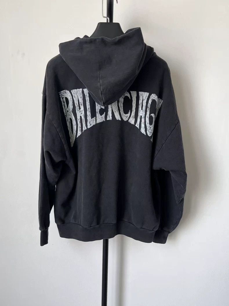 Balenciaga Balenciaga Monogrammed printed casual hooded pullover long Size US XXS / EU 40 - 1 Thumbnail