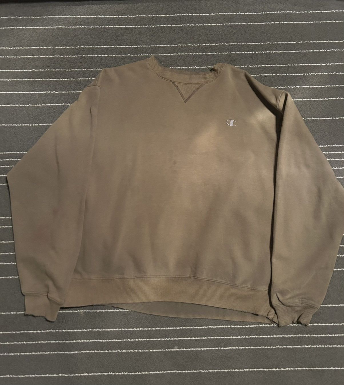 Champion Vintage Champion Authentic Tan Crewneck Sweatshirt Pullover Size US XL / EU 56 / 4 - 1 Thumbnail