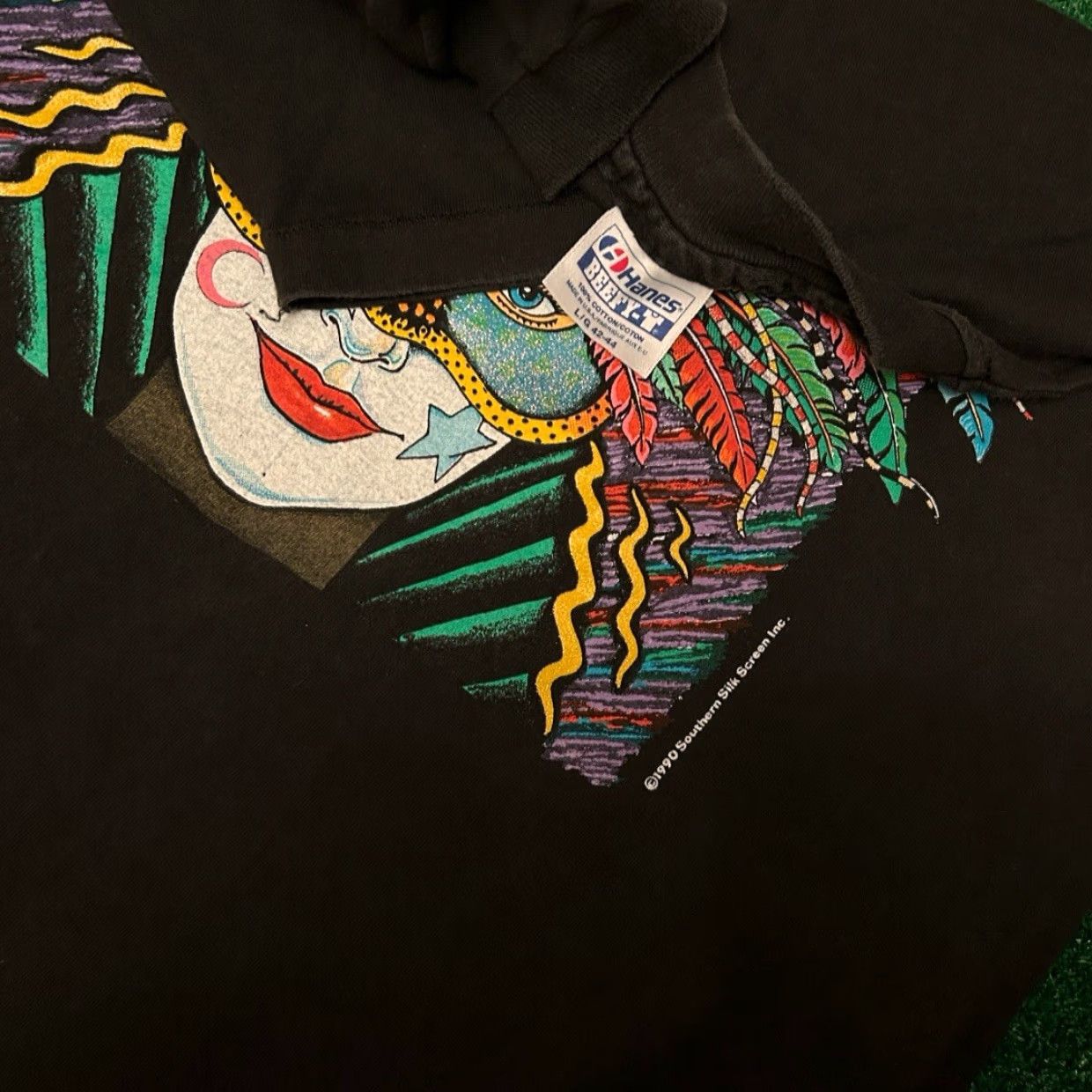 Vintage VINTAGE 90s Art Tee Mardi Gras Circus Feathers VTG 1990 Shirt Mens Size Large Black Mens 90s Art T-Shirt Size US L / EU 52-54 / 3 - 2 Thumbnail