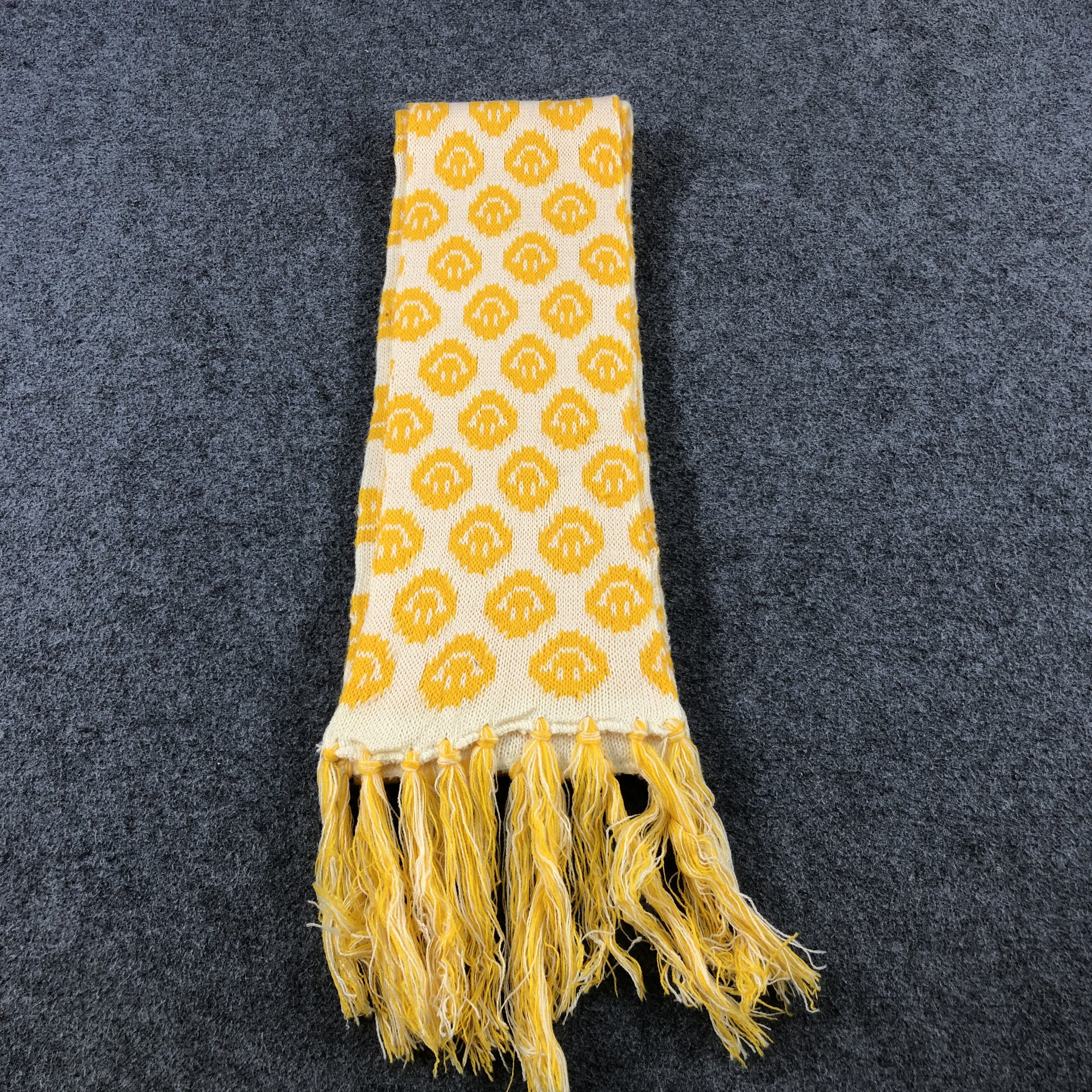 Vintage Smiley Full Print Wool Scarf Muffler V736 Size ONE SIZE - 2 Thumbnail