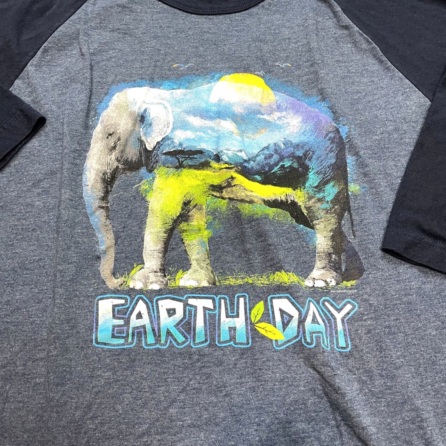 Tultex tultex Mens Large Blue Cotton Shirt Earth Day Elephant Logo Knit Size US L / EU 52-54 / 3 - 2 Thumbnail