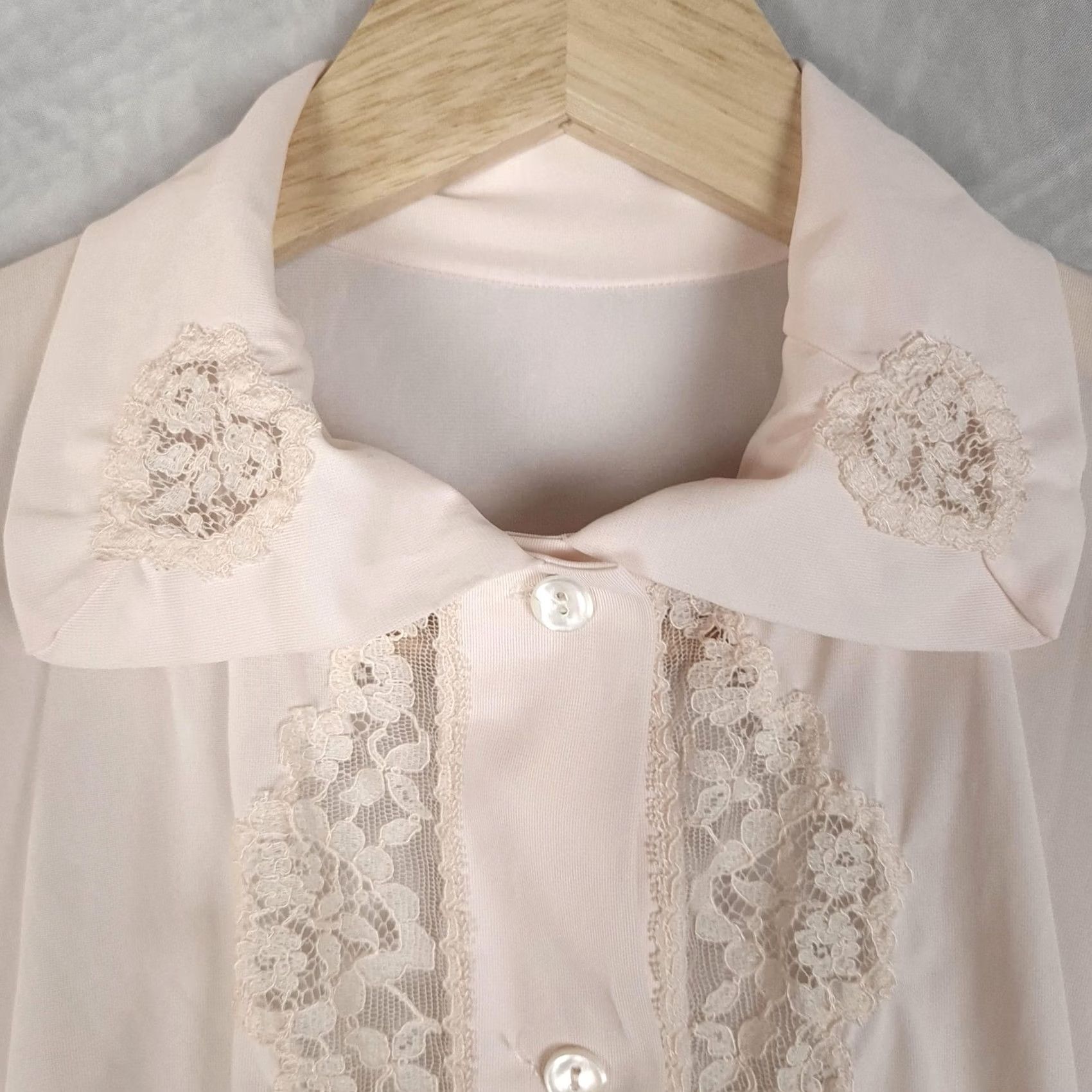Vintage VINTAGE Slip Gown Womens 32 Pink Nylon Heart Lace Collar Coquette Romantic 70s Size ONE SIZE - 7 Thumbnail
