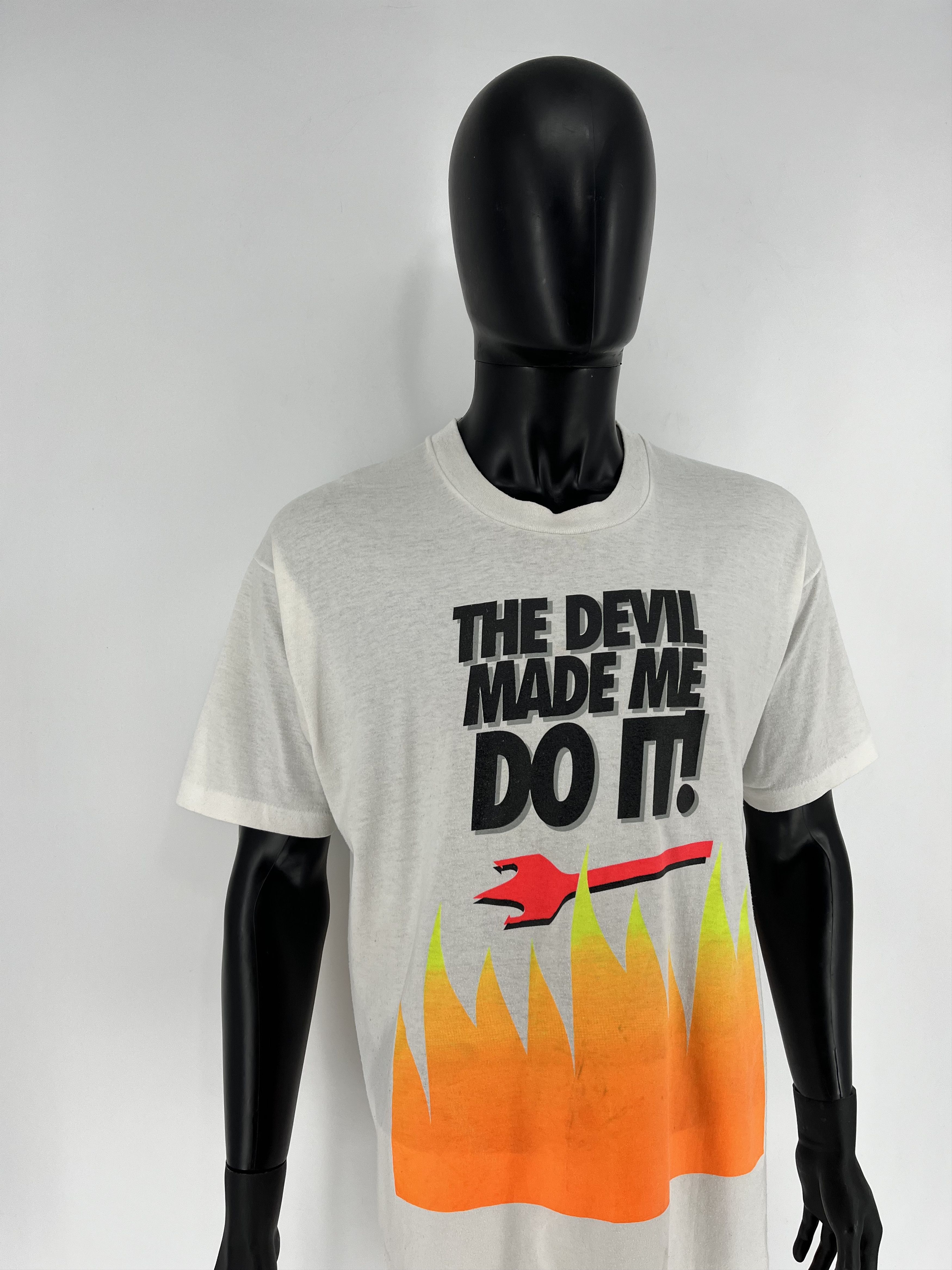 Vintage Vintage 90s The Devil Made Me Do It Graphic WOOD DEVIL Size US XL / EU 56 / 4 - 4 Thumbnail