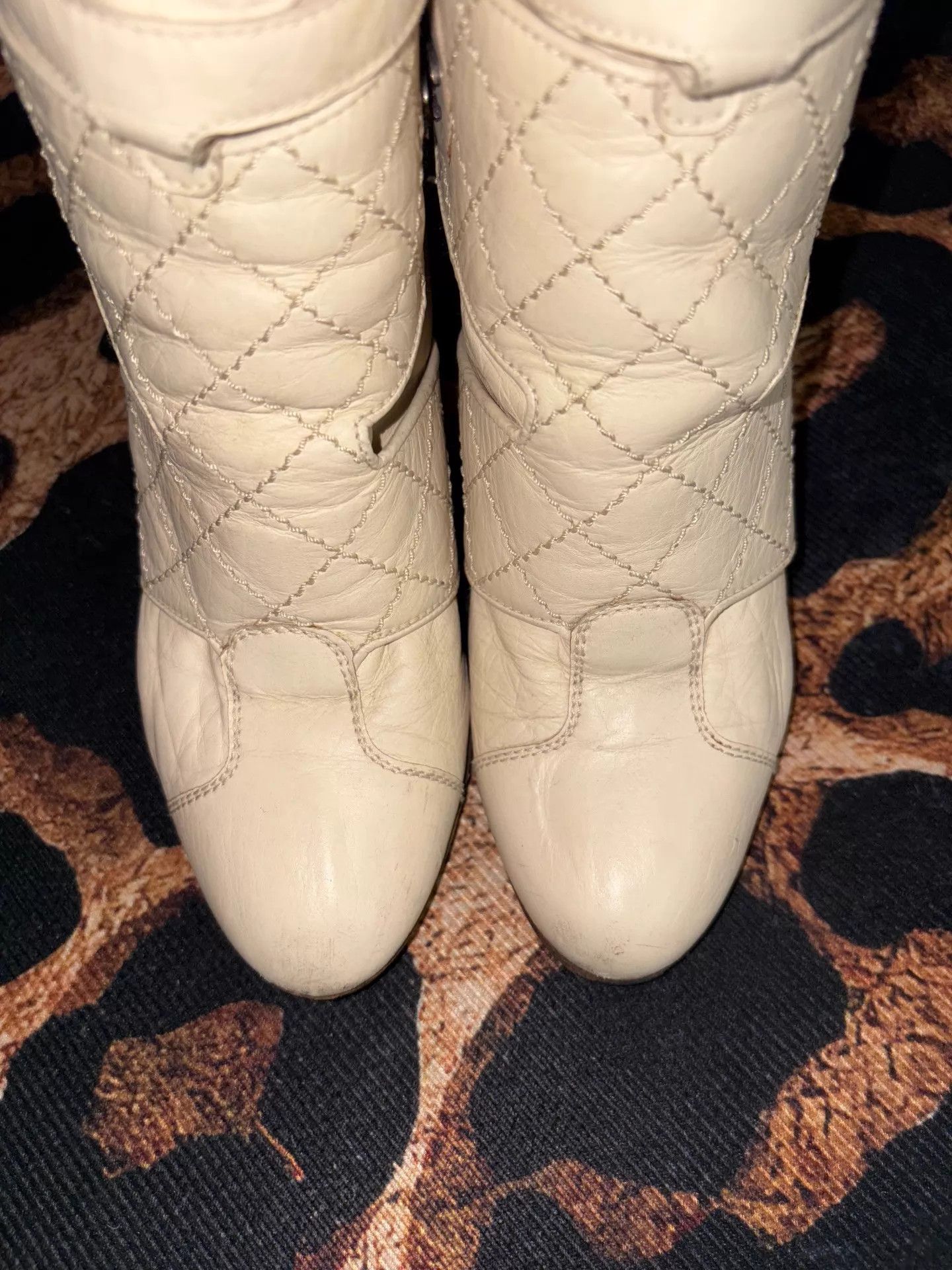 Chanel Chanel Vintage Beige Quilted Two-Way Stacked Heel Boots 38 Size US 7.5 / IT 37.5 - 3 Thumbnail