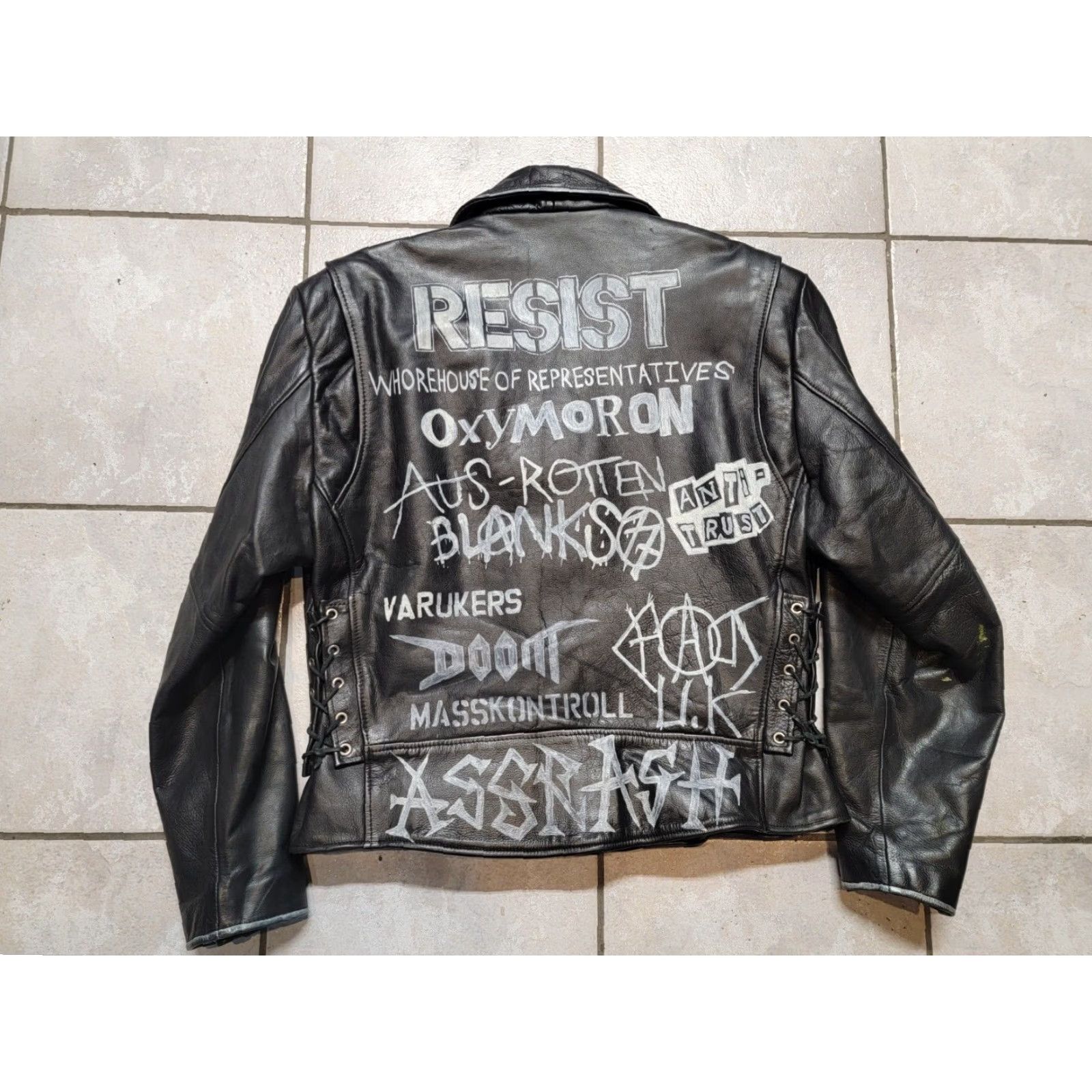 Wilson VINTAGE WILSON PUNK METAL TRASH PAINT MOTORCYCLE LEATHER JACKET XLARGE Jacket Mens Leather Black 90s Size US XL / EU 56 / 4 - 2 Thumbnail
