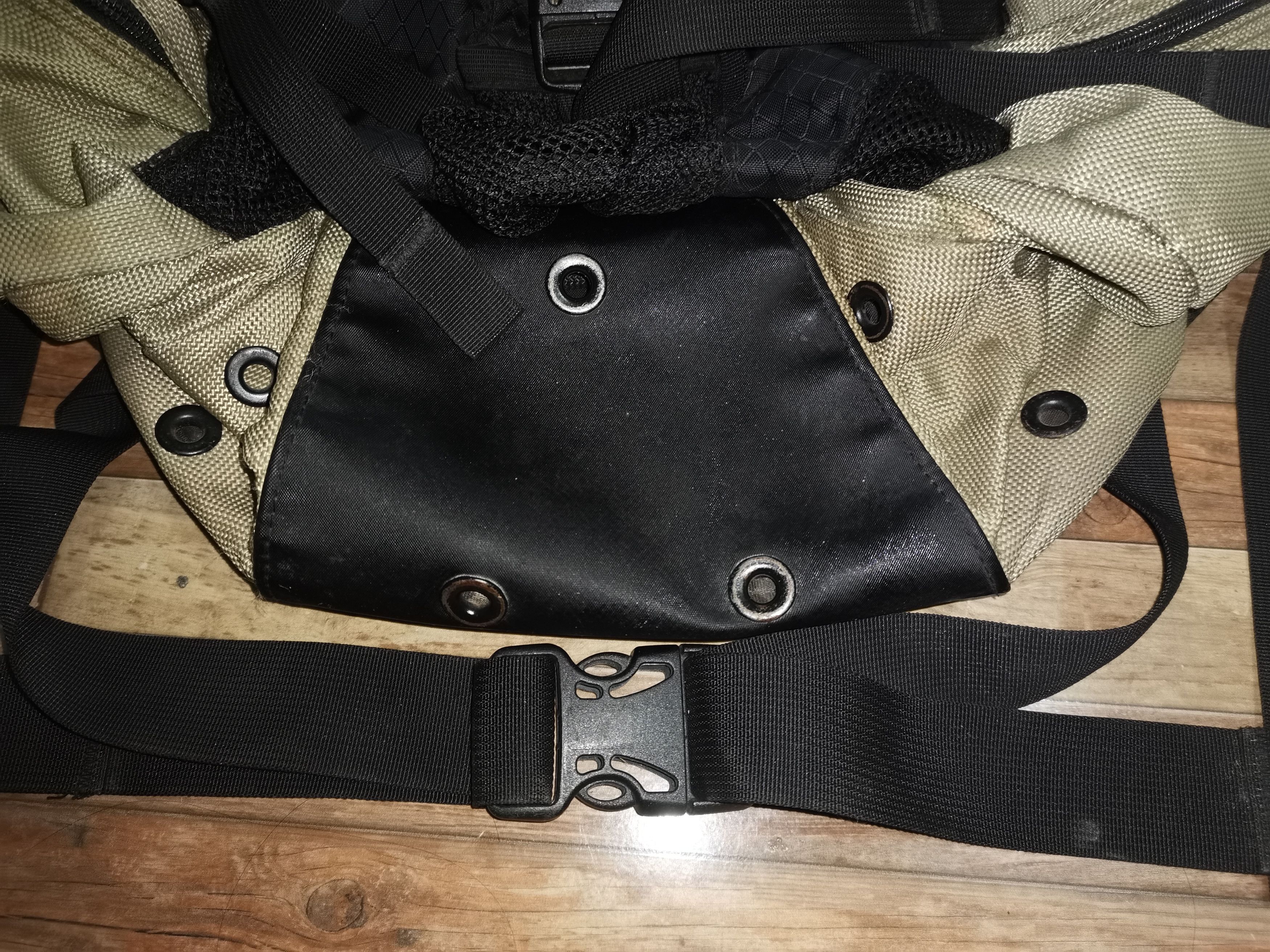 Oakley × Vintage 2000s Oakley Icon 2.0 Backpack Vintage Bag Sandbag Tactical Size ONE SIZE - 7 Thumbnail