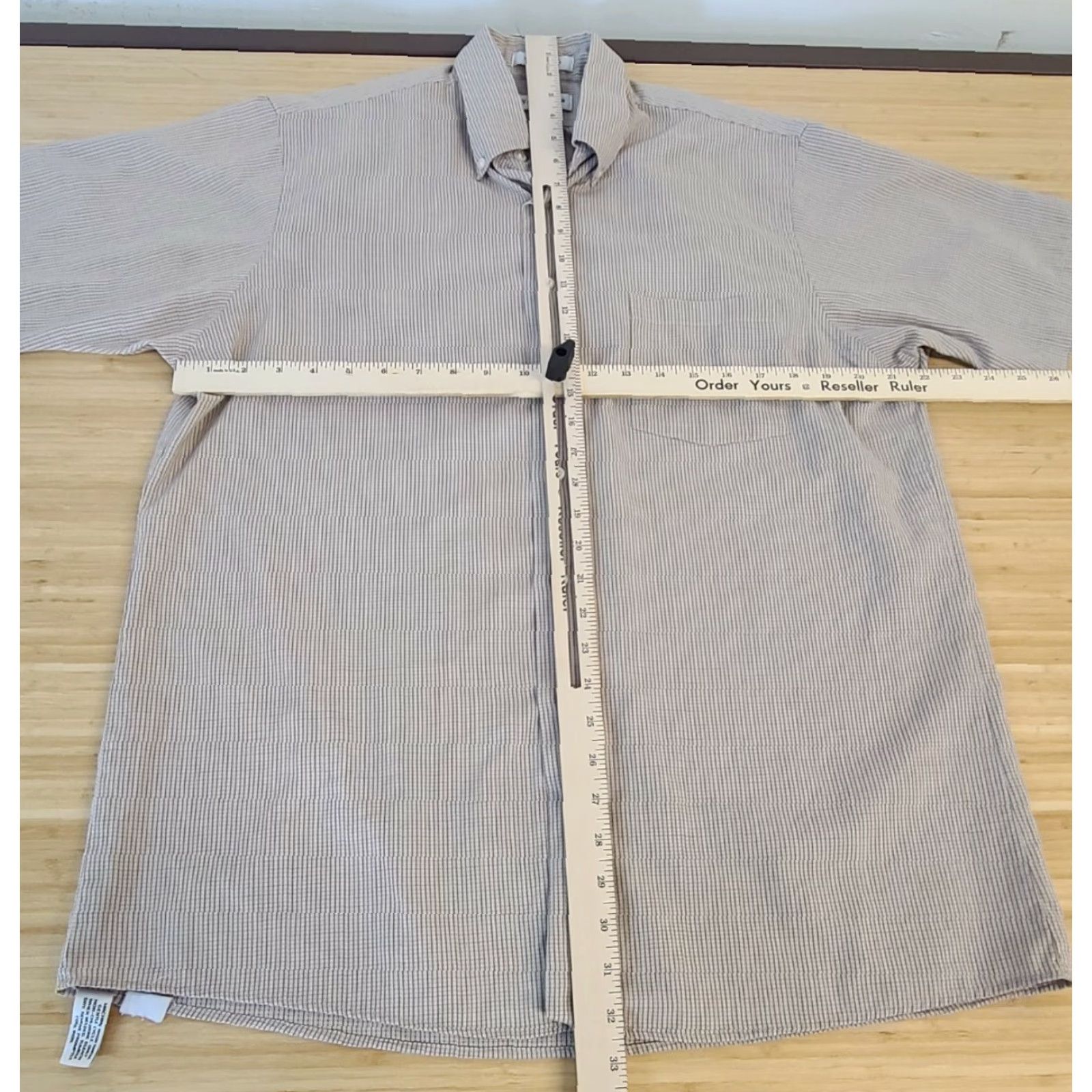 Van Heusen Van Heusen Shirt Button-Up Men 16 Half Sleeve Nylon Brown Regular Wrinkle Resistant Button-Up Collar Brown Mens Size US L / EU 52-54 / 3 - 4 Thumbnail