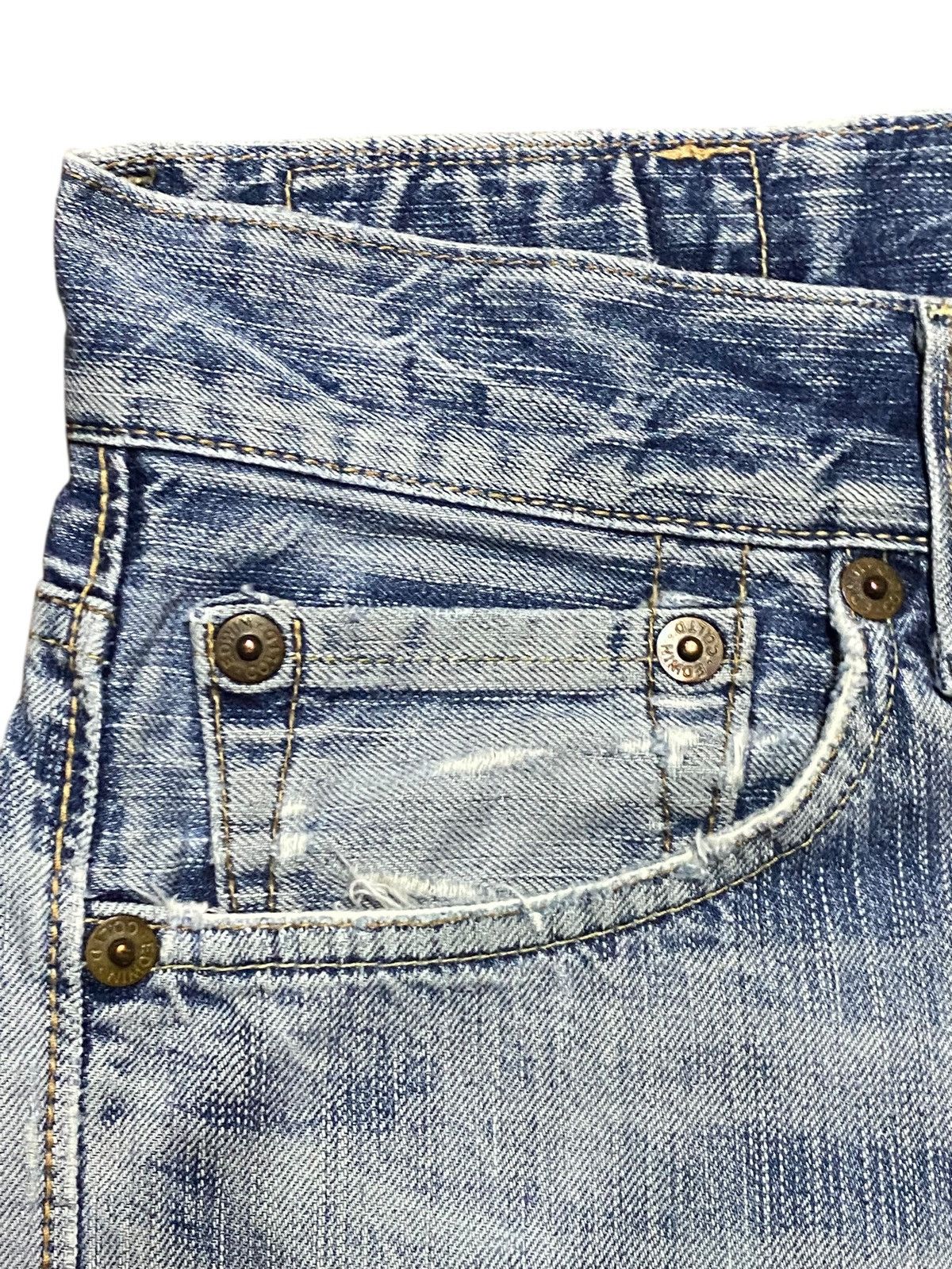 Edwin Vintage Edwin Blue Trip 503 Distressed Faded Wash Loose Jean Size US 33 - 9 Thumbnail