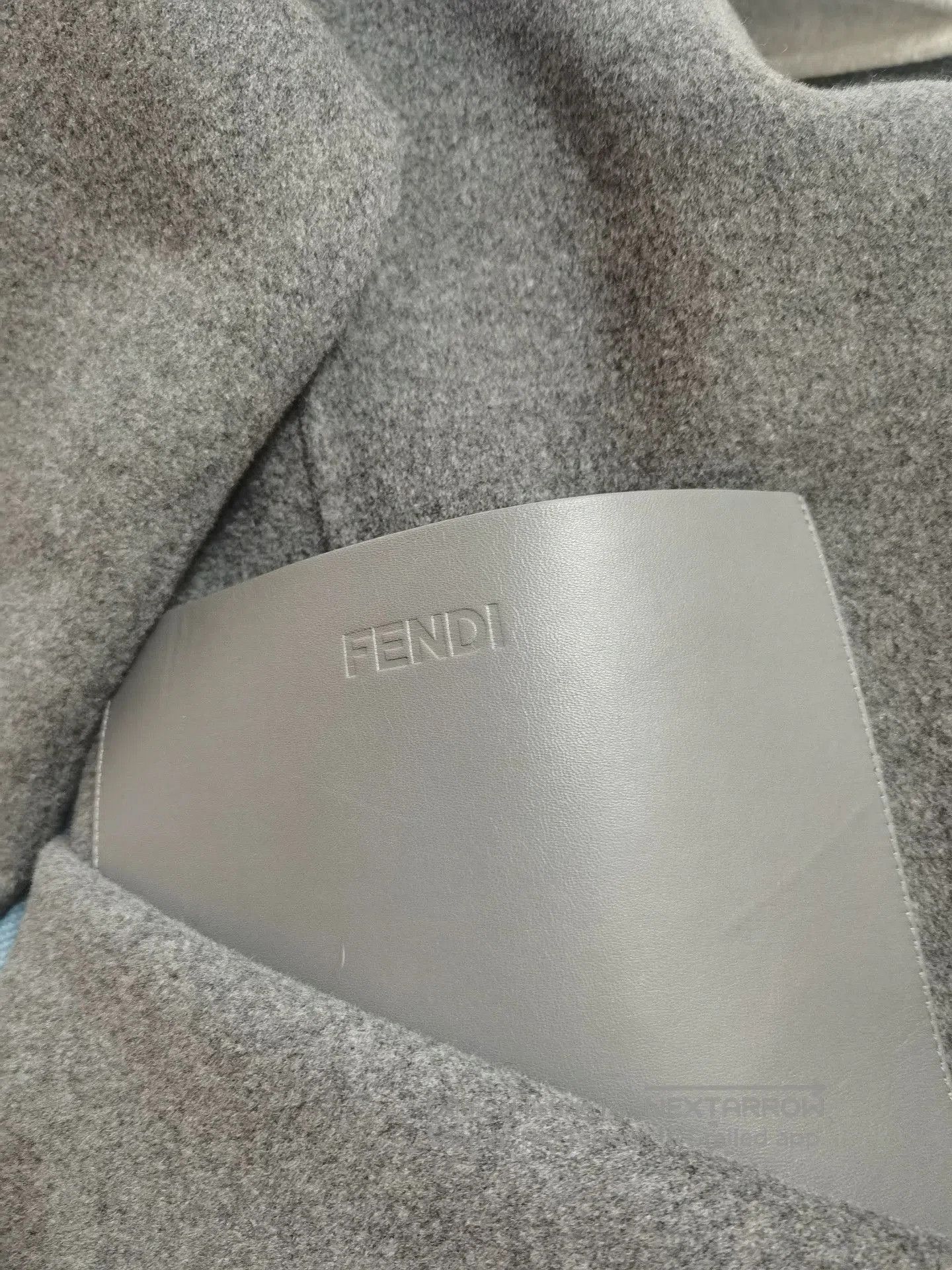 Fendi Fendi Pure Cashmere Fur Collar Coat. Size US M / EU 48-50 / 2 - 8 Thumbnail