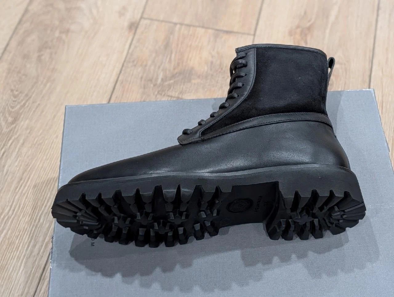 Aquatalia Aquatalia "Gitan" Leather/Shearling Combat Boots Black 9.5 Size US 9.5 / EU 42-43 - 6 Thumbnail