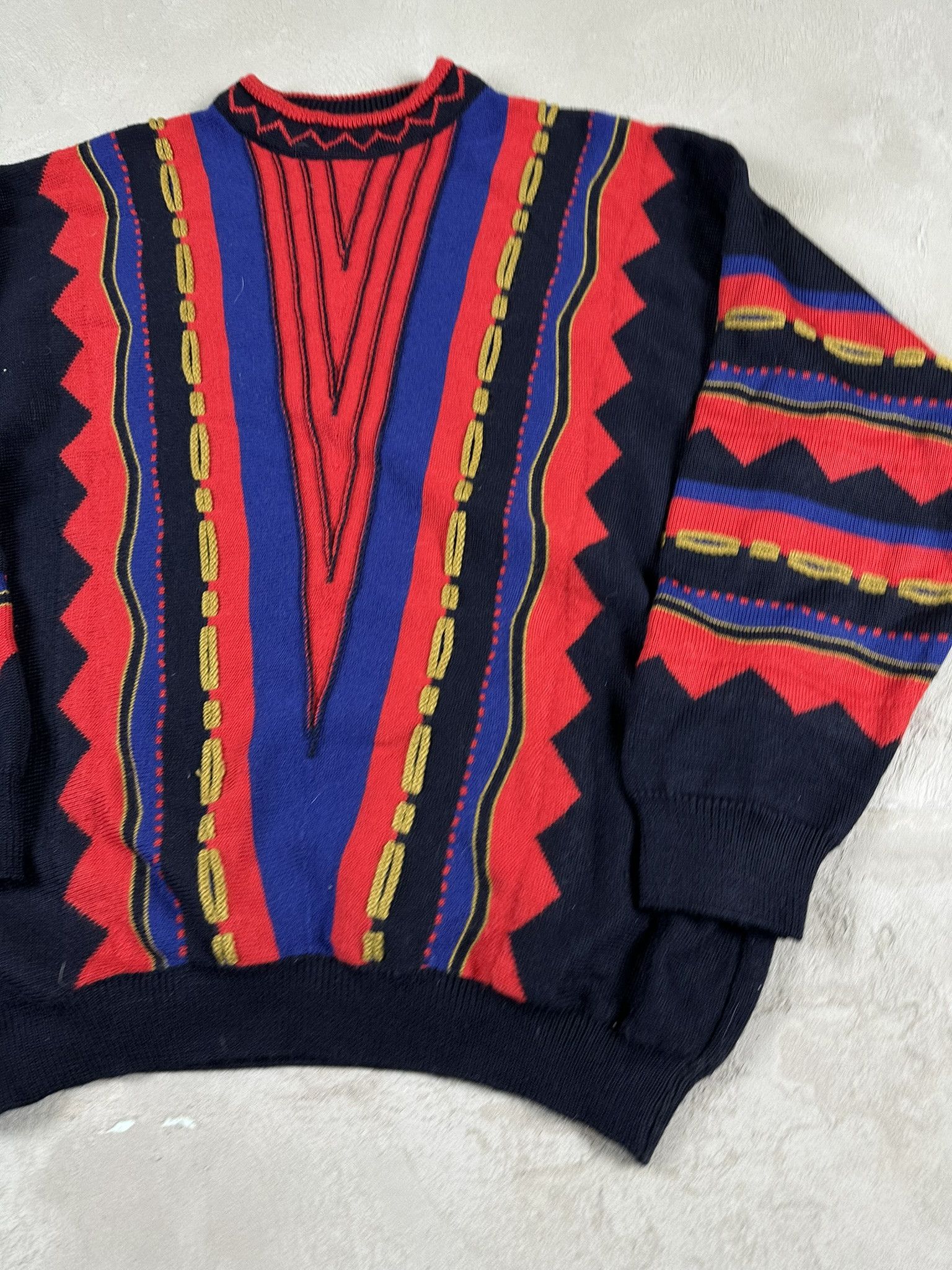 Vintage Vintage 3D Cable Wool Crazy Abstract Boxy Knit Sweater Size US L / EU 52-54 / 3 - 4 Thumbnail