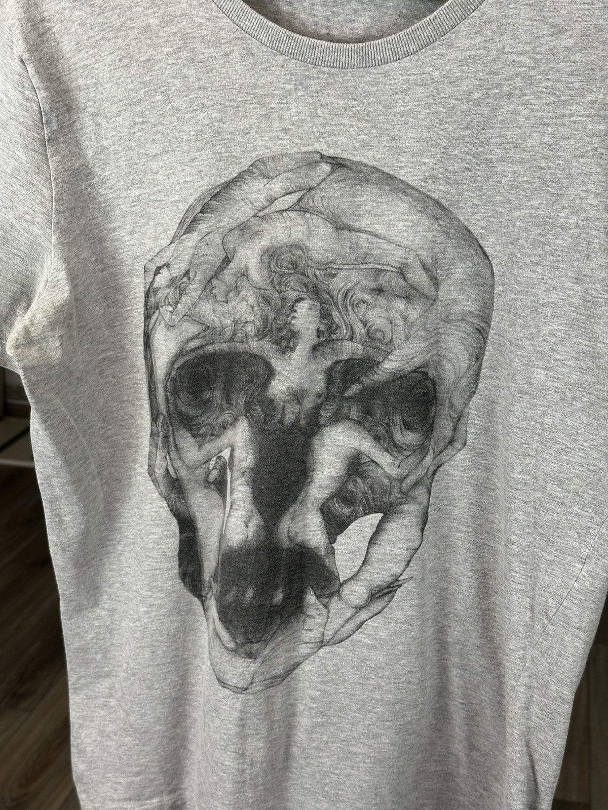 Alexander McQueen Rare Design Vintage Alexander McQueen Skull T-shirt Size US L / EU 52-54 / 3 - 3 Thumbnail