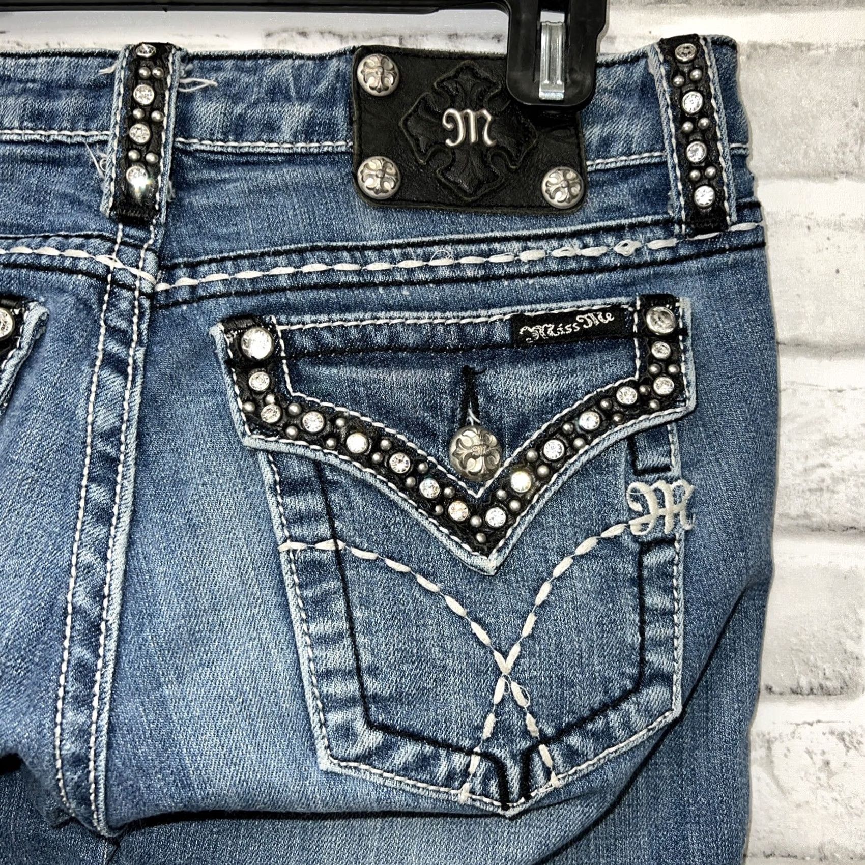 Miss Me Miss Me Boot Blue Jeans Womens Size 28 34” Inseam Size 28" / US 6 / IT 42 - 3 Thumbnail