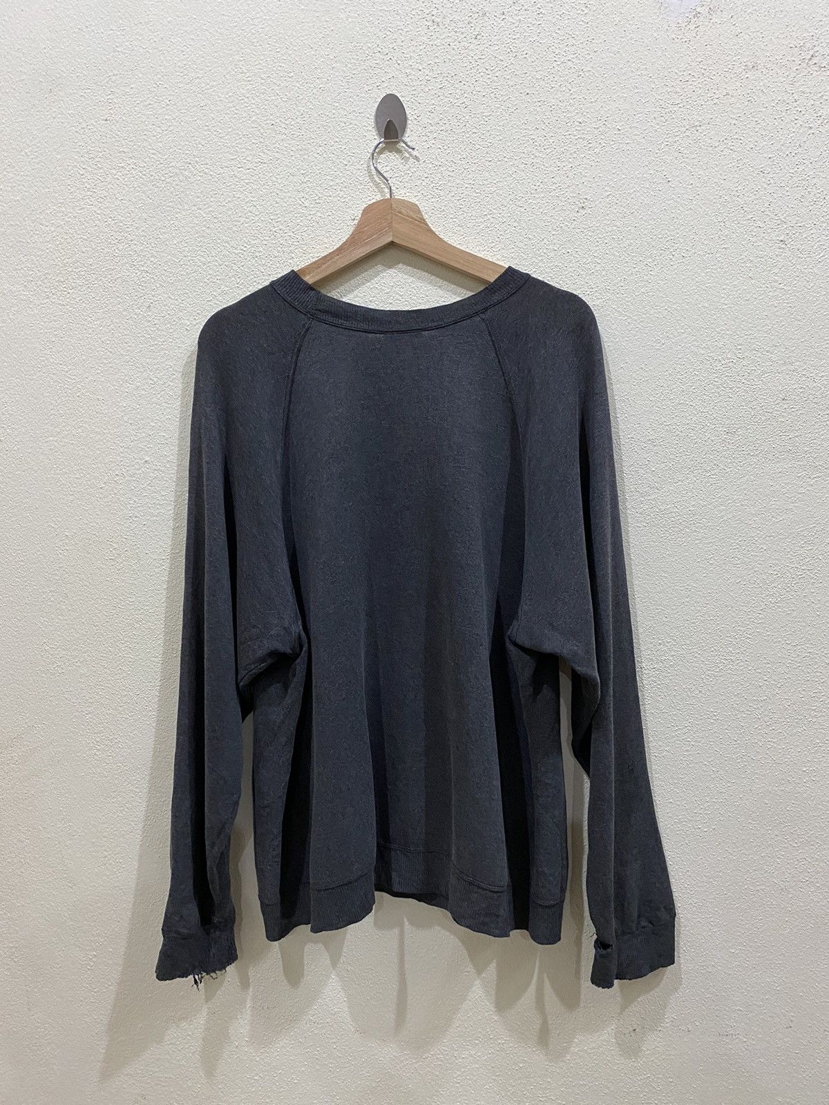 Hanes × Vintage Vintage Hanes Faded Plain Sweatshirt Size US L / EU 52-54 / 3 - 7 Thumbnail