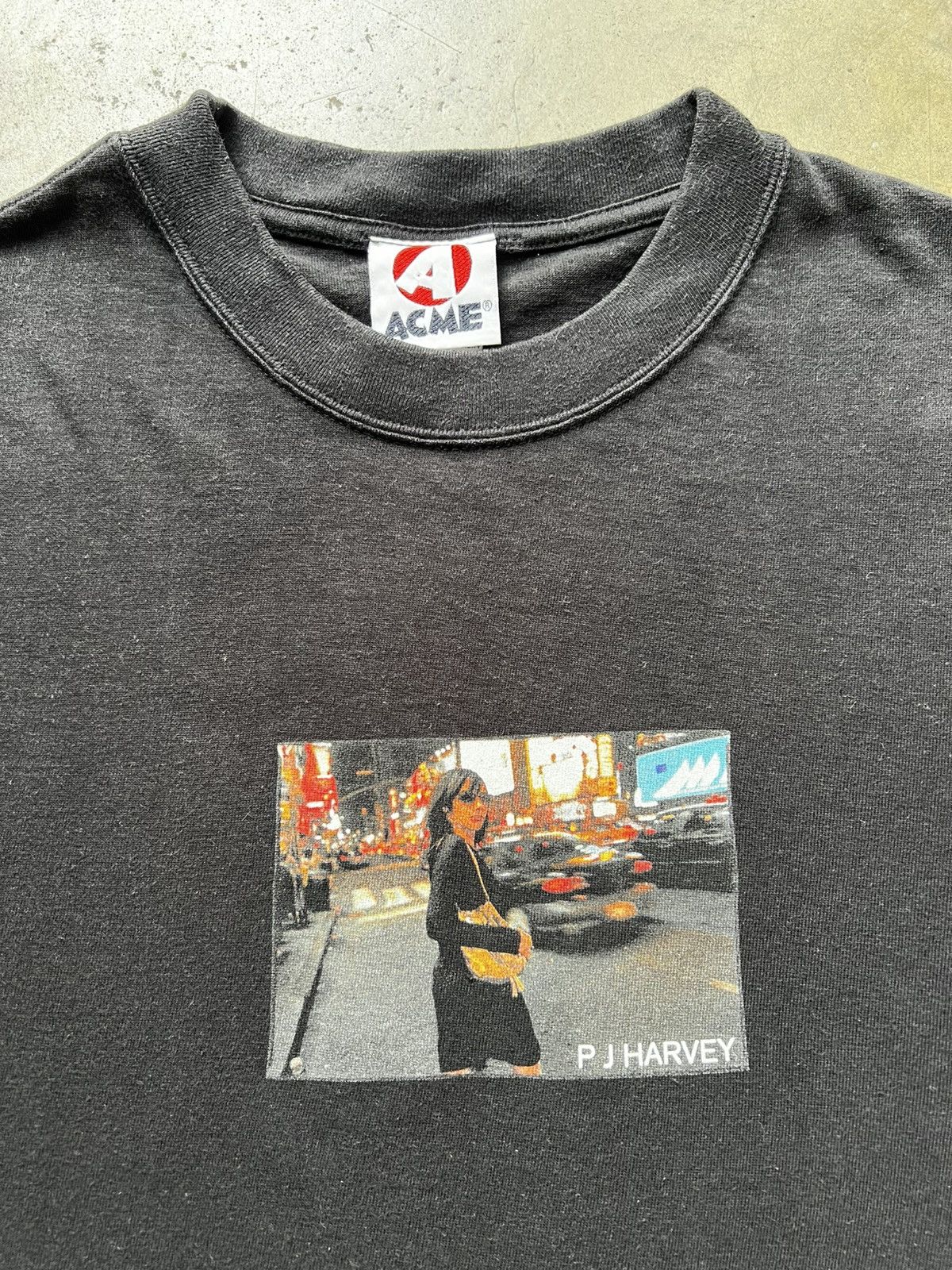 Vintage 2000 PJ Harvey Stories Album Band Tour Tee Shirt Nick Cave Size US L / EU 52-54 / 3 - 4 Thumbnail