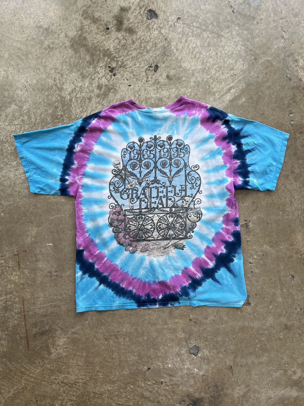 Band Tees Vintage 1995 Grateful Dead 30 Years Skeleton TieDye Tee XXL Size US XXL / EU 58 / 5 - 5 Thumbnail