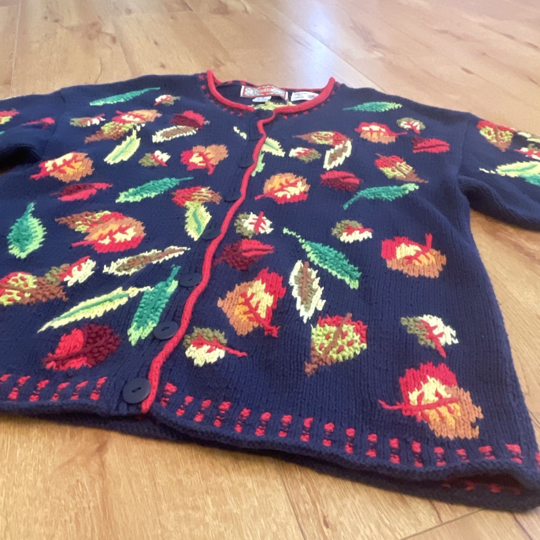 Vintage VINTAGE Cardigan Bay Sweater Women Small Navy Hand Knit Fall Autumn Leaf Cottage Cardigan Bay Women Small Navy Hand Knit Fall Autumn Leaf Cottage Size S / US 4 / IT 40 - 7 Thumbnail