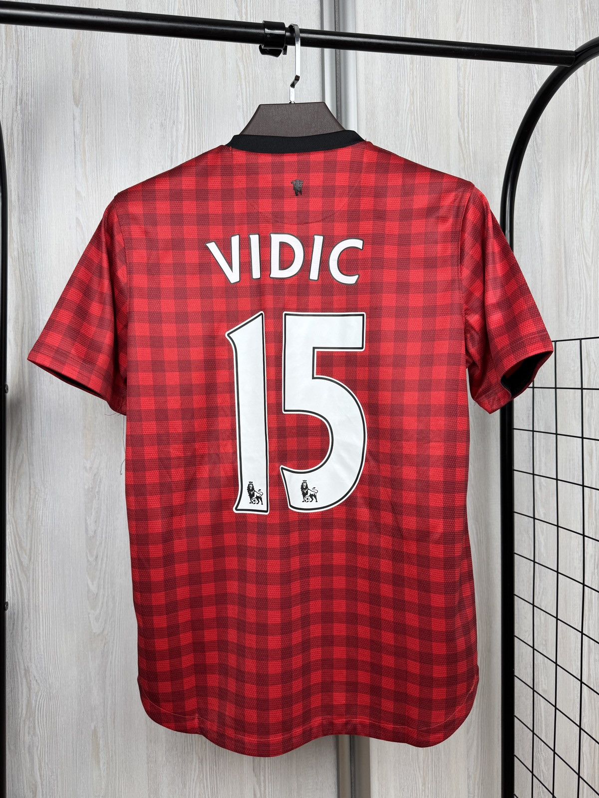 Vintage Manchester United 2012 2013 #15 Vidic home soccer jersey Size US M / EU 48-50 / 2 - 8 Thumbnail