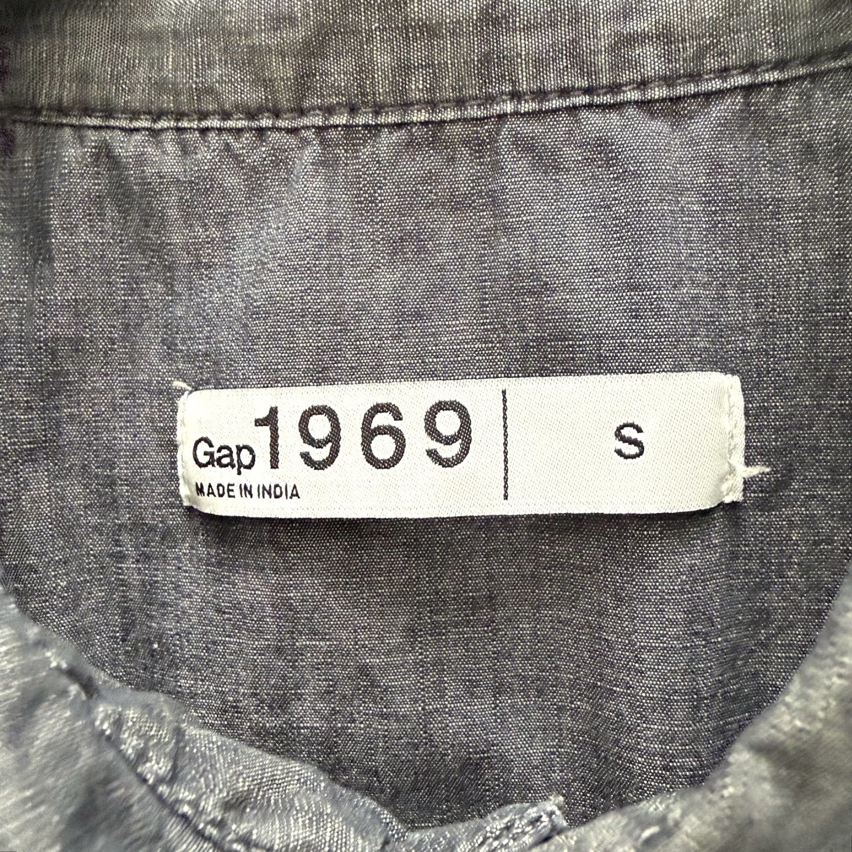 Gap VINTAGE Gap 1969 Chambray Shirt Mens S Blue Long Sleeve Button Up Metal Buttons Size US S / EU 44-46 / 1 - 2 Thumbnail