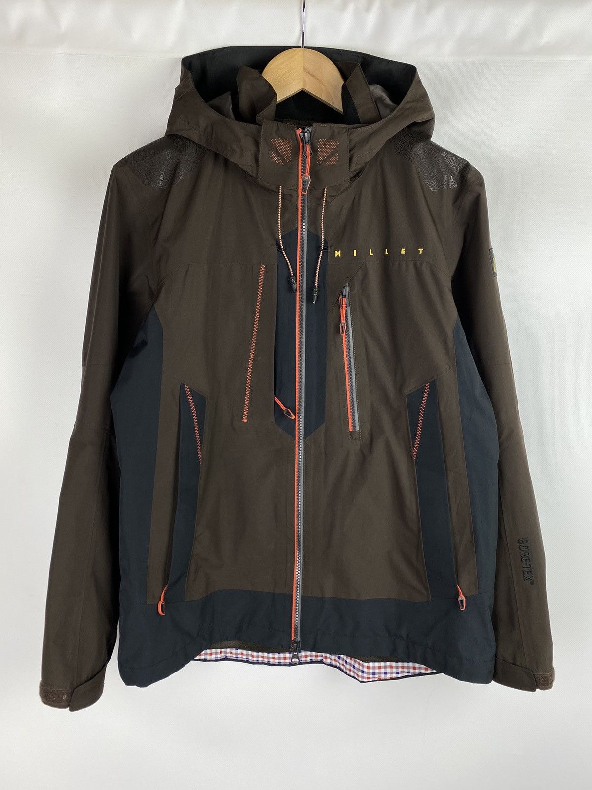 image of Goretex x Outdoor Style Go Out Millet Gore Tex Men’S Hooded Windbreaker Jacket Size S in Brown