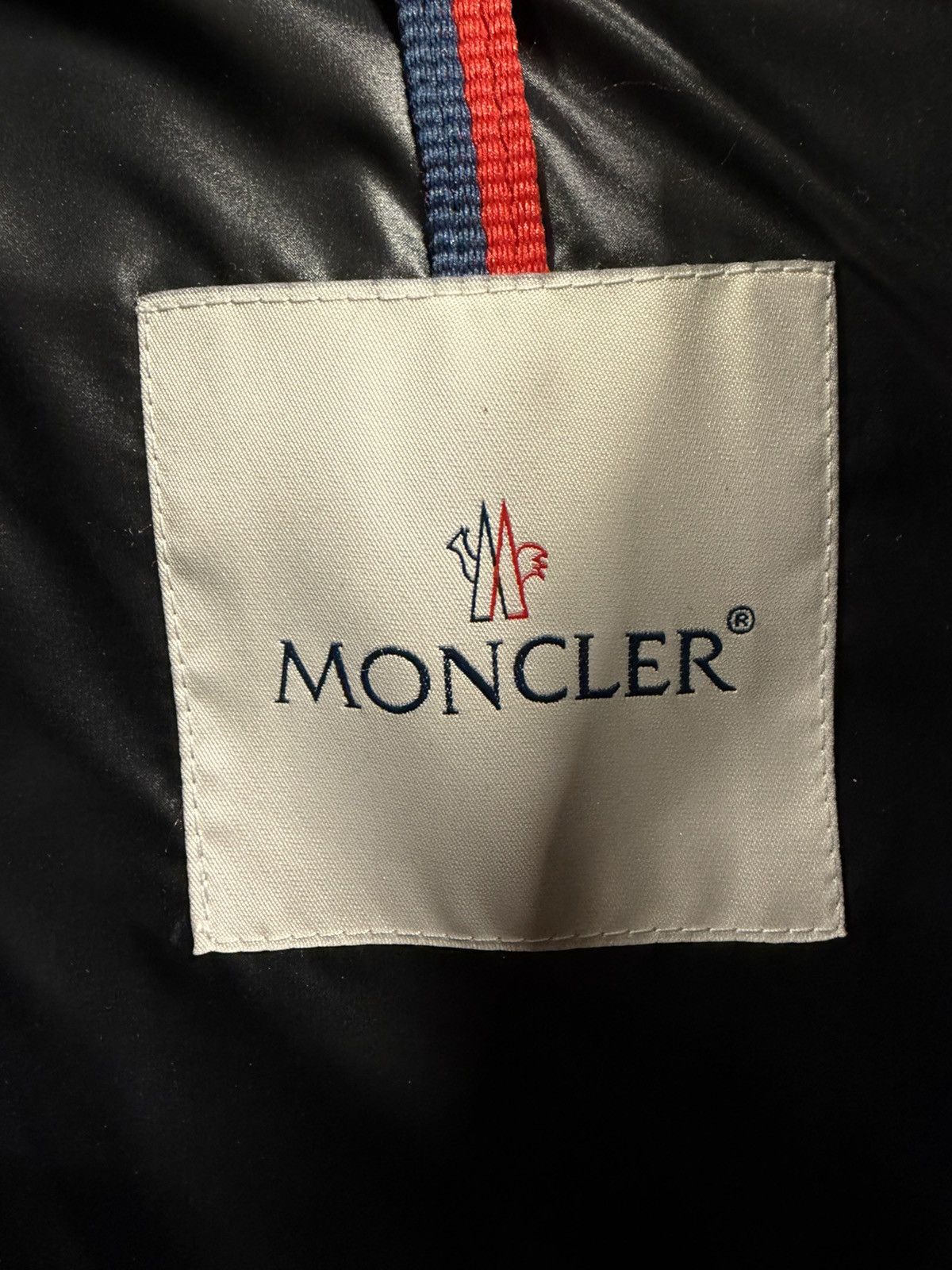 Moncler Moncler Lule Down Jacket NEW Size US L / EU 52-54 / 3 - 7 Thumbnail