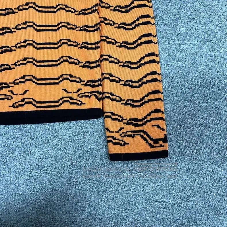 Loewe Loewe Tiger print knit polo Size L / US 10 / IT 46 - 3 Thumbnail