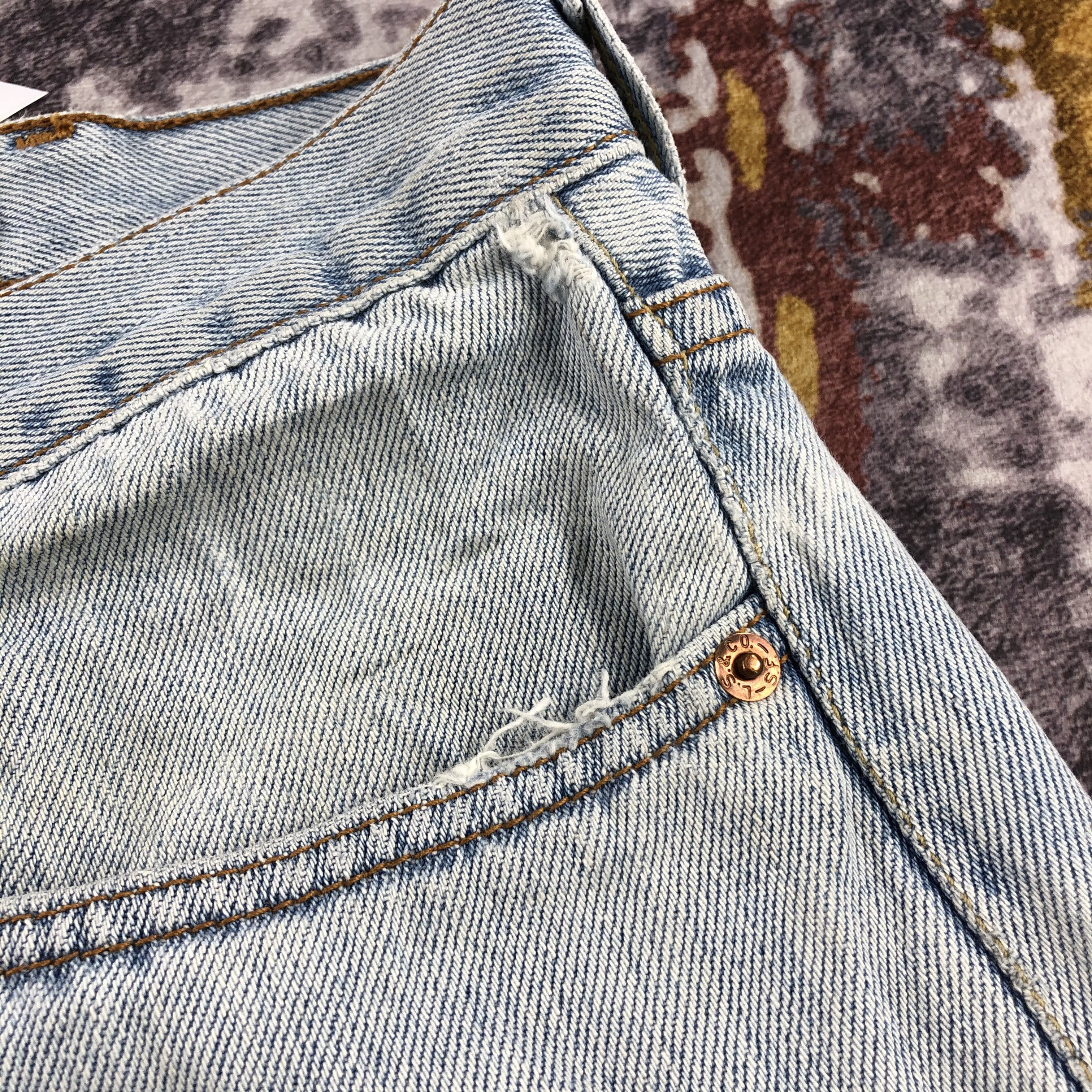Levi's × Vintage Vintage Light Wash Levis 505 Jeans-JM2448 Size US 37 - 12 Thumbnail