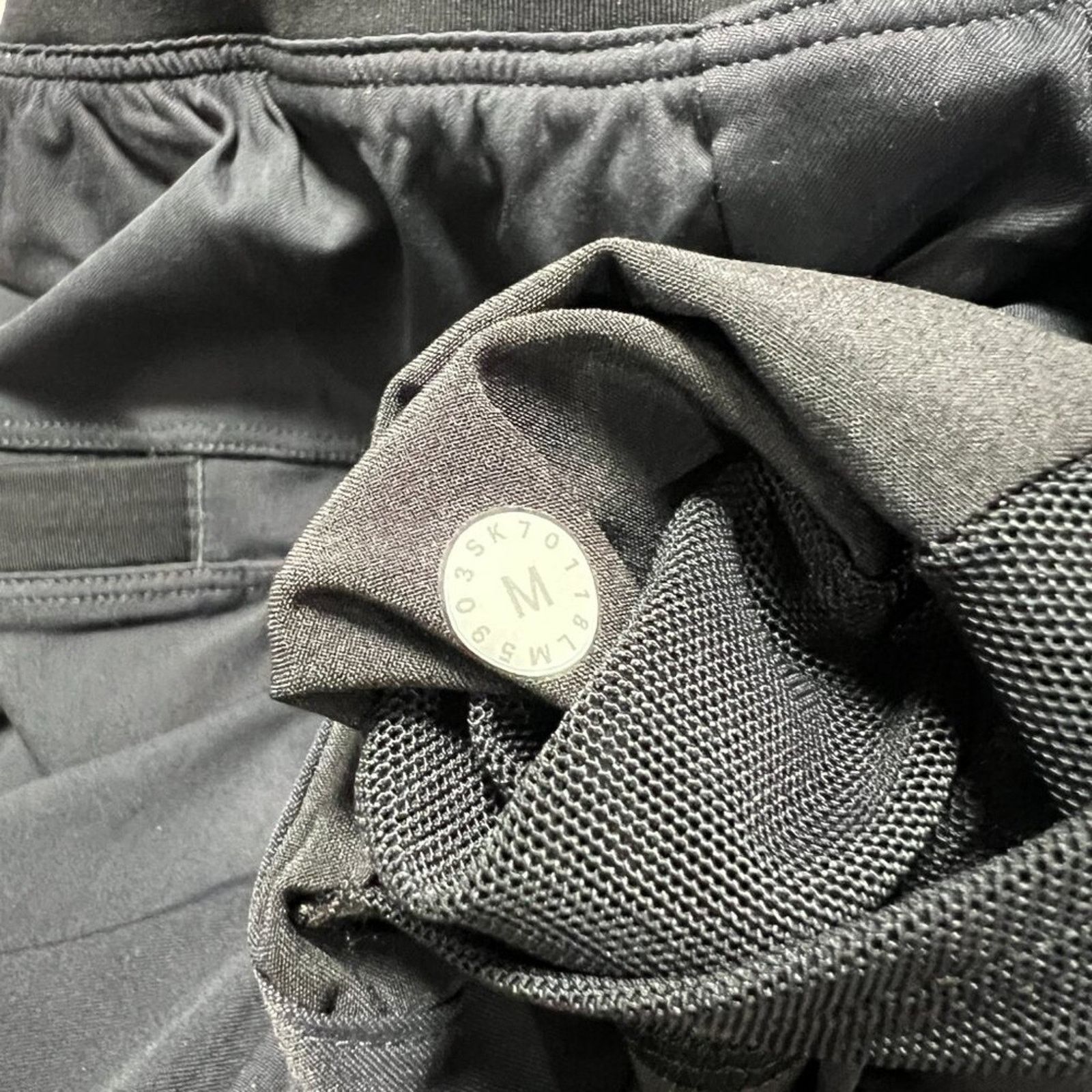 Lululemon Lululemon Great Wall Pant 32" SIZE M Black Gray Lightweight Size US 32 / EU 48 - 3 Thumbnail