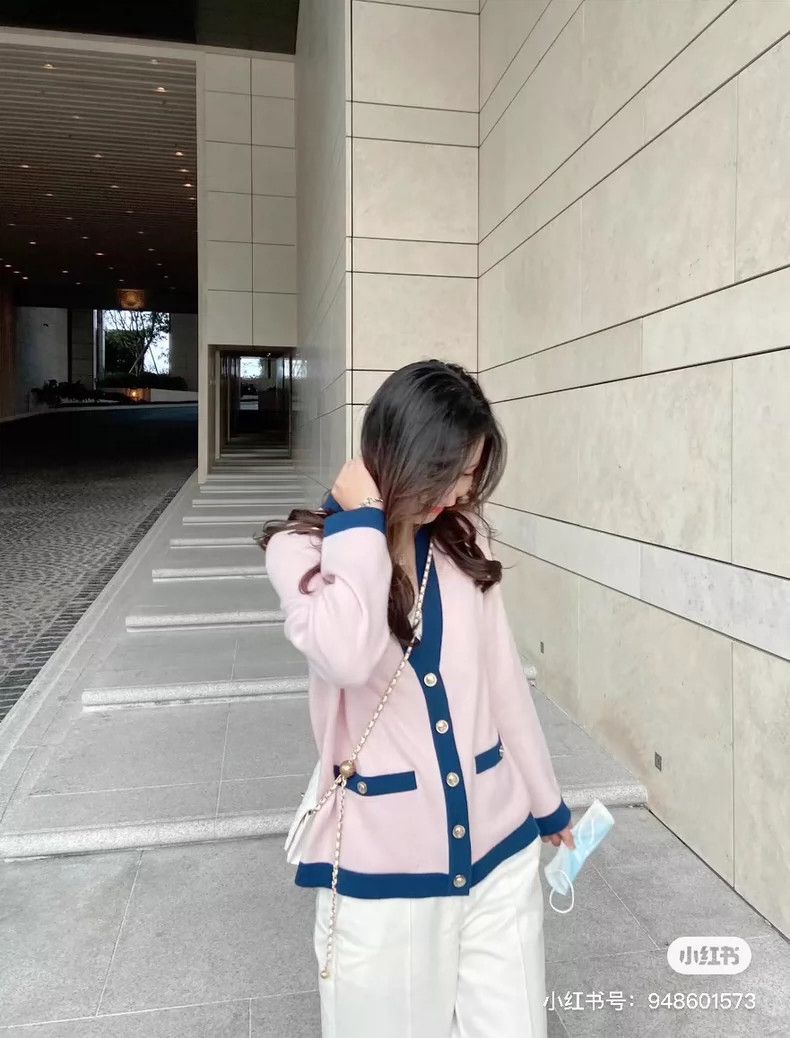 Chanel Chanel 21 pink v-neck blue bottom knitwear coat Size XXS / US 00 / IT 34 - 7 Thumbnail