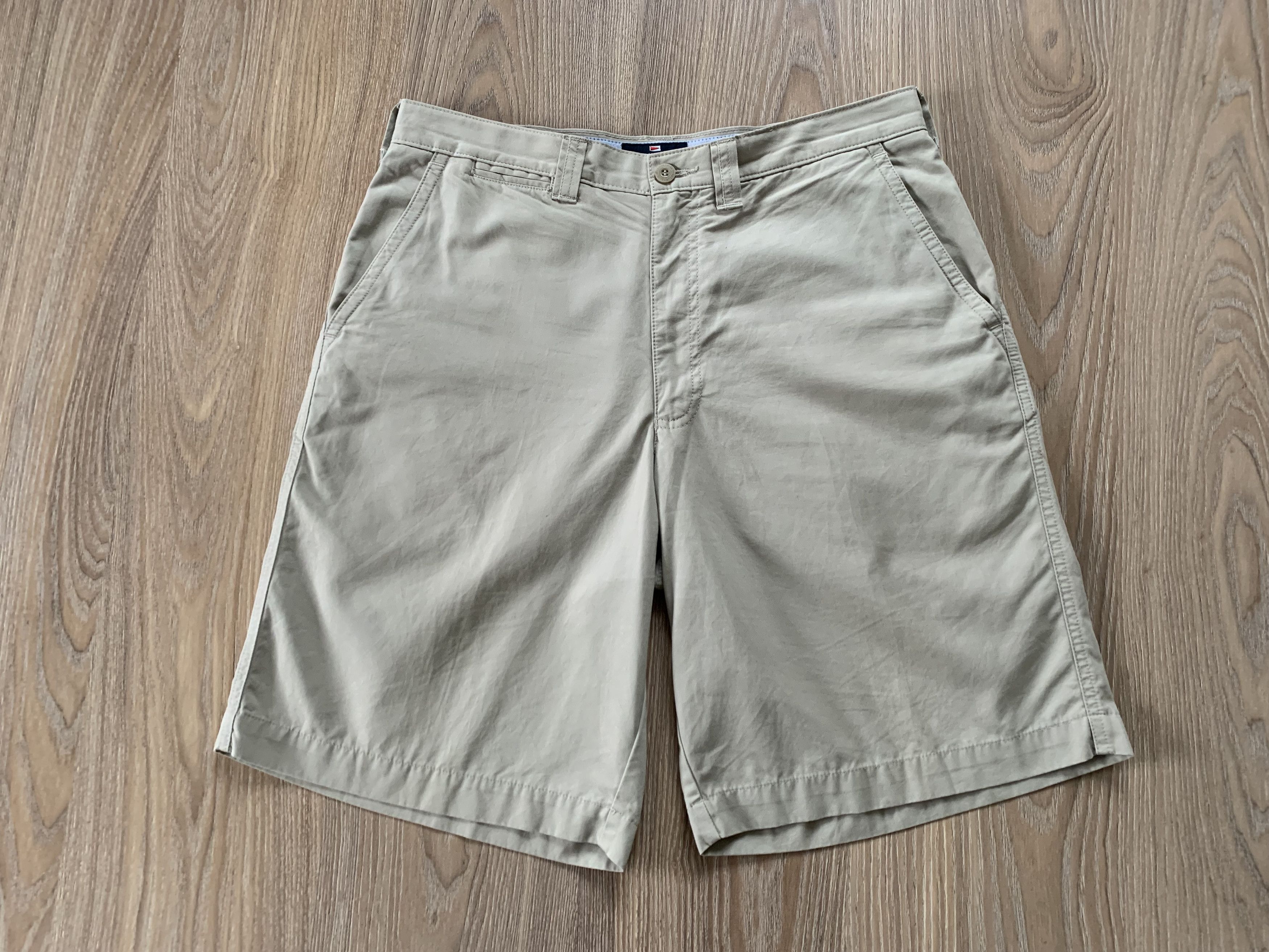 Marks & Spencer Marks & Spencer Casual Cotton Chino Shorts Size US 34 / EU 50 - 2 Thumbnail