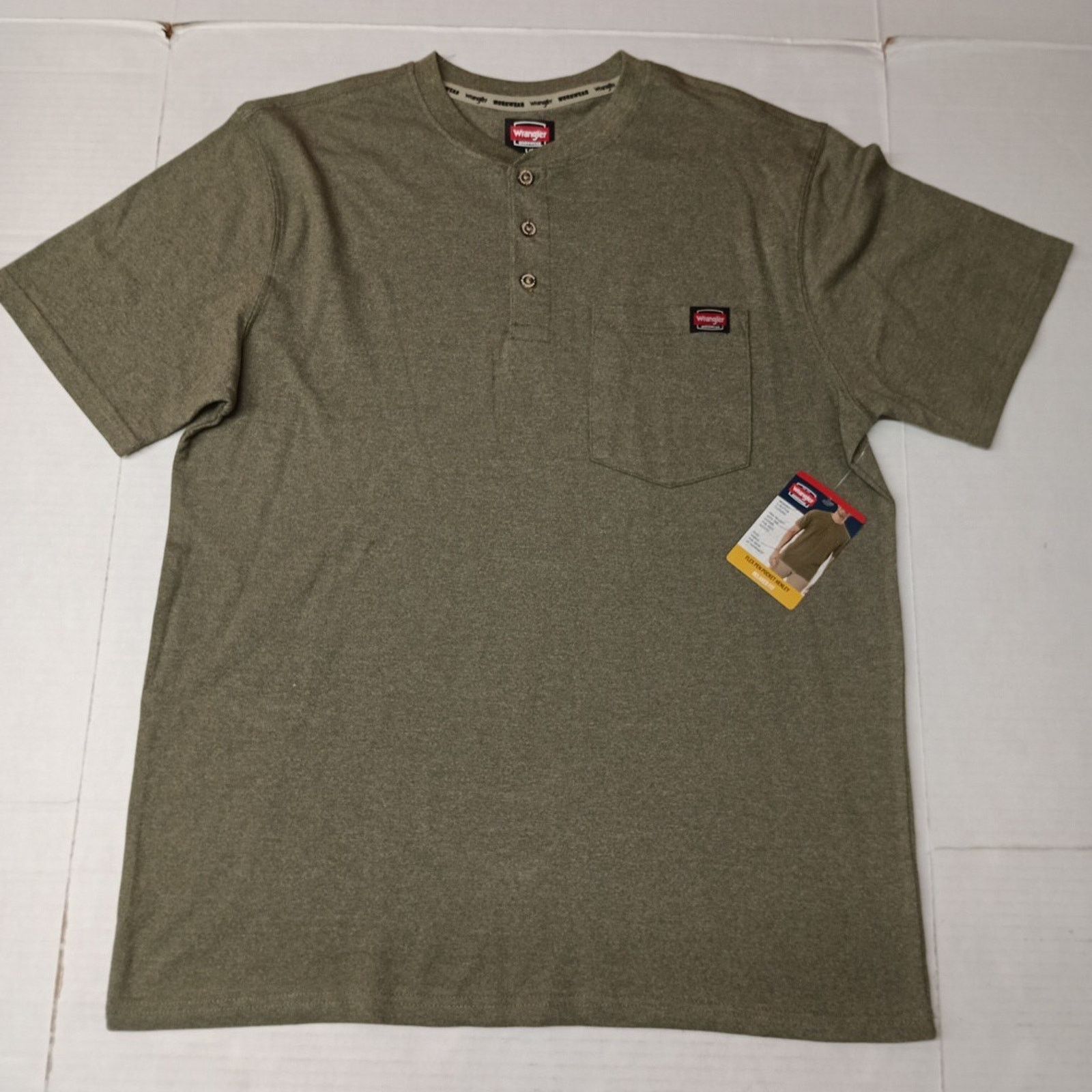 Wrangler Wrangler Work Henley Shirt Men's L (42-44) Green Relaxed Fit Size US L / EU 52-54 / 3 - 1 Thumbnail