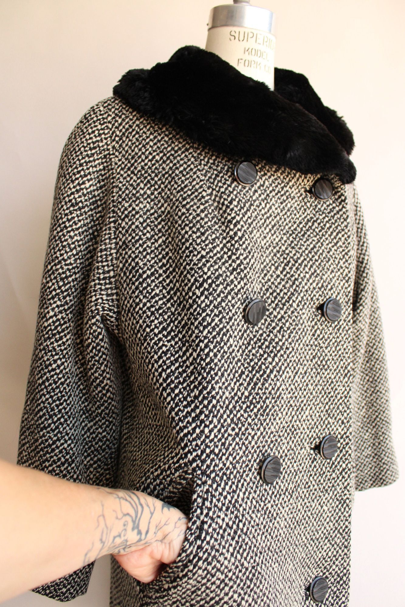 Bergdorf Goodman Vintage 1950s Coat, Bergdorf Goodman Black and White Tweed W Size L / US 10 / IT 46 - 5 Thumbnail