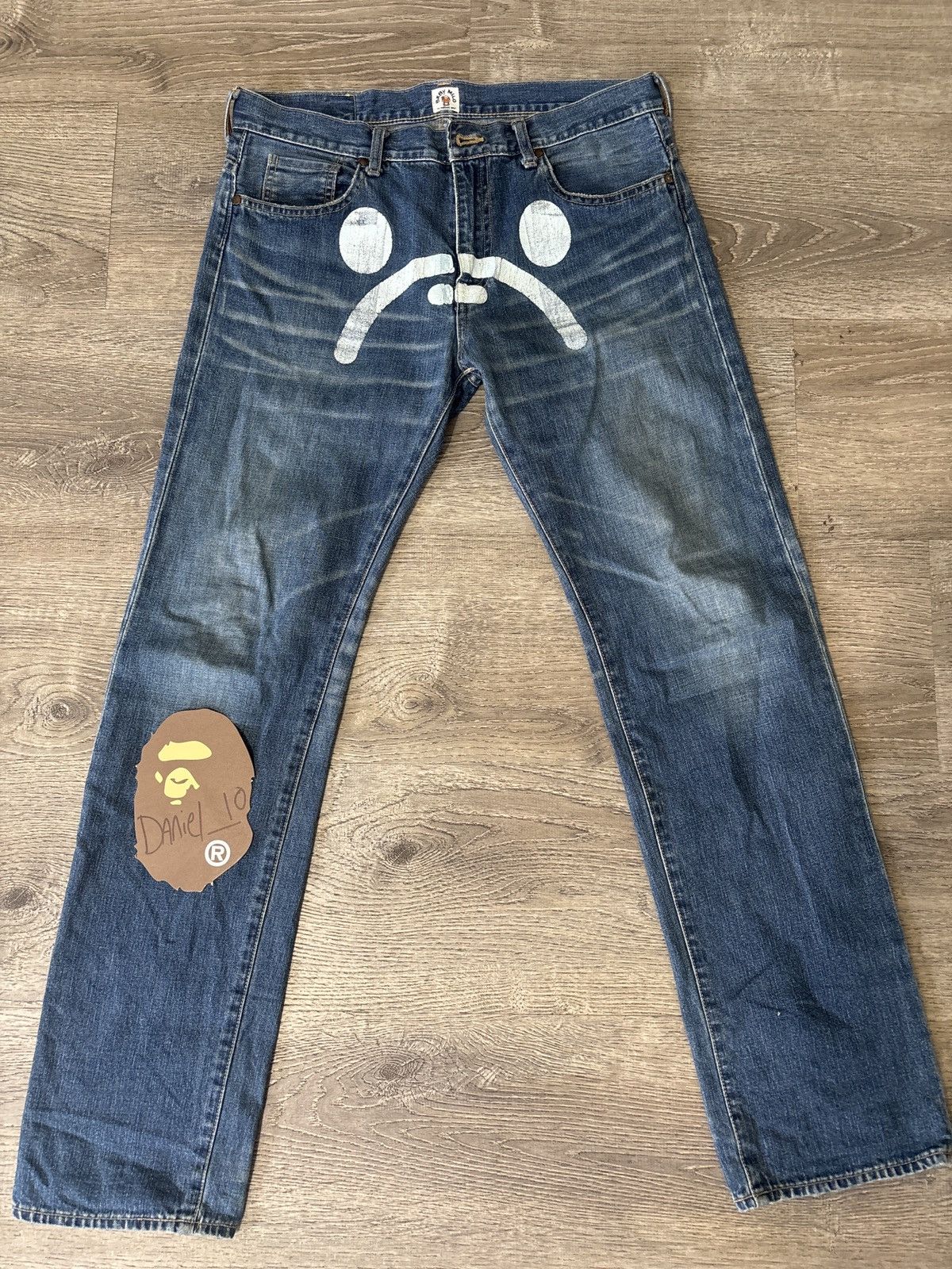 BABY MILO SAD FACE JEANS NIGO ERA 00s