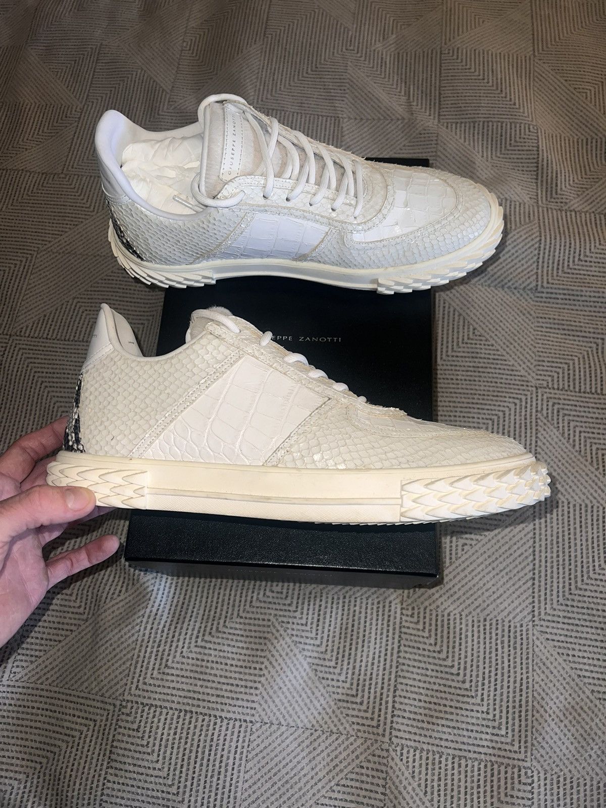 Giuseppe Zanotti Blabber 2.0 Biano sz 44 Size US 11 / EU 44 - 3 Thumbnail