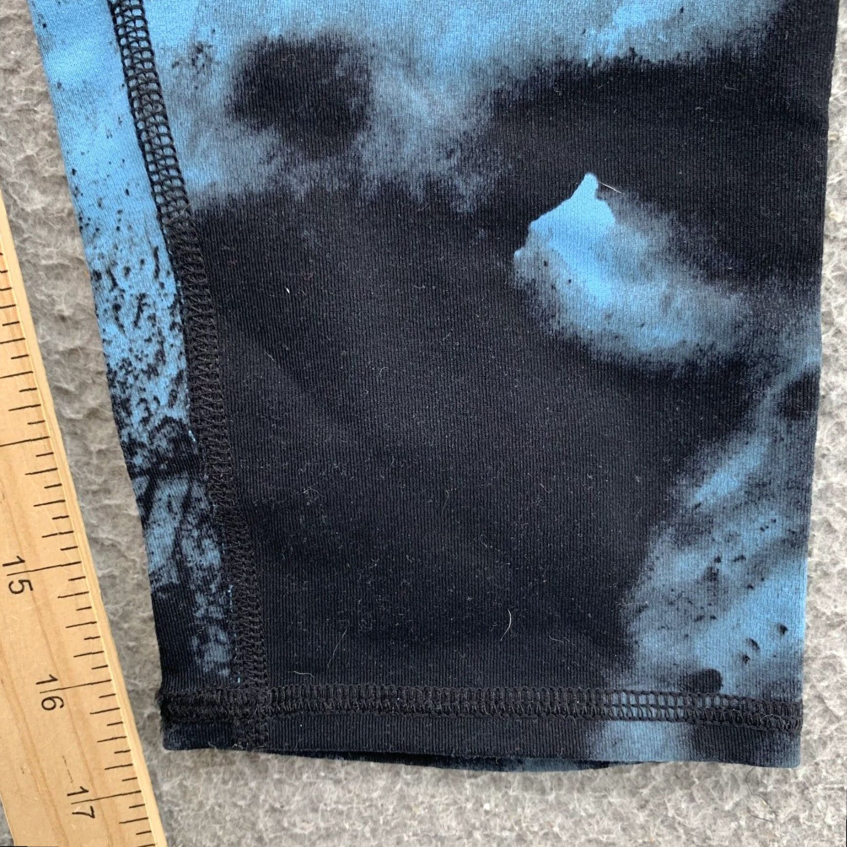 Alo Alo Yoga Leggings Womens XS Blue Black Tie Dye Cropped Capri Athletic Sportswear Size 26" / US 2 / IT 38 - 3 Thumbnail