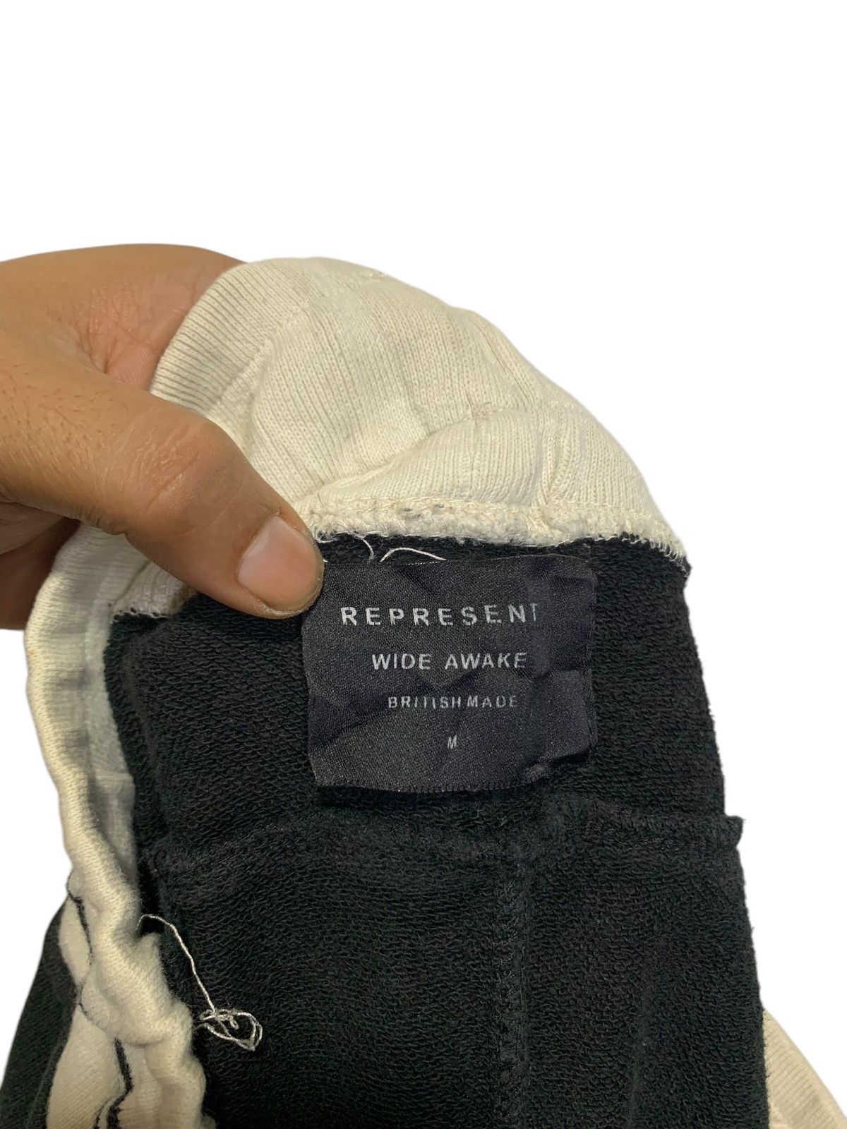 Represent Clo. Represent Wide Awake British Made short sweat pants Size US 32 / EU 48 - 8 Thumbnail