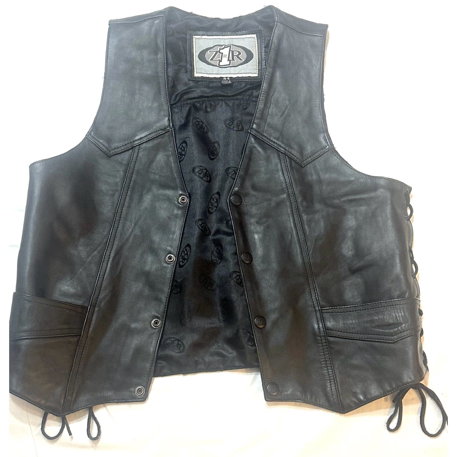 Vintage Z1R Leather Vest Men Size 44 Button Side Rib Ties Black Lined Motorcycle Jacket Vest Mens Size US S / EU 44-46 / 1 - 7 Thumbnail