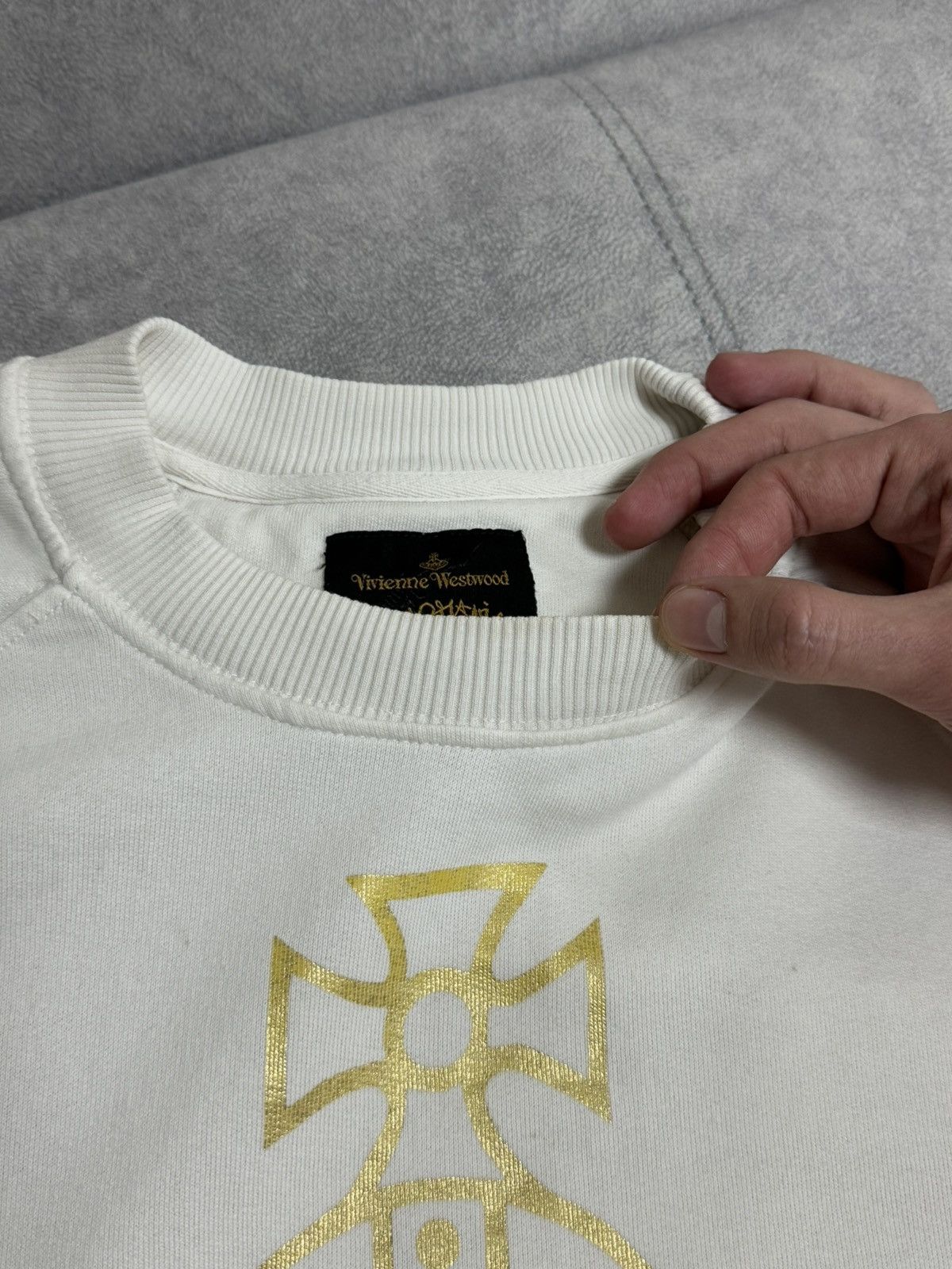 Vintage Vintage Vivienne Westwood anglomania white gold sweatshirt Size US L / EU 52-54 / 3 - 9 Thumbnail